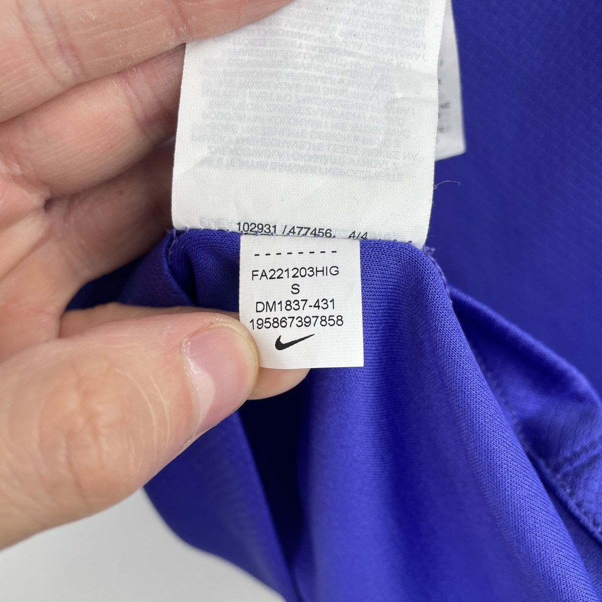 Nike Tottenham Son Away Jersey Nike Shirt 2022/2023 size S Size US S / EU 44-46 / 1 - 11 Thumbnail