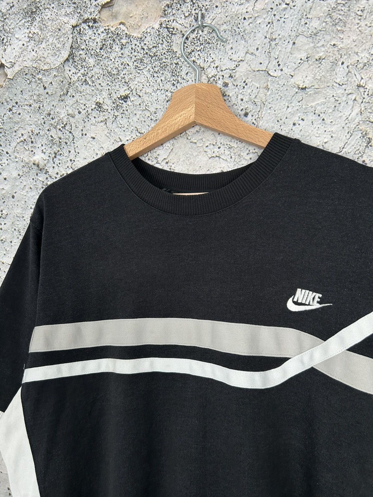 Nike Vintage Nike Sportswear Tee Streetwear Rap Baggy Skate 90s Size US XL / EU 56 / 4 - 3 Thumbnail