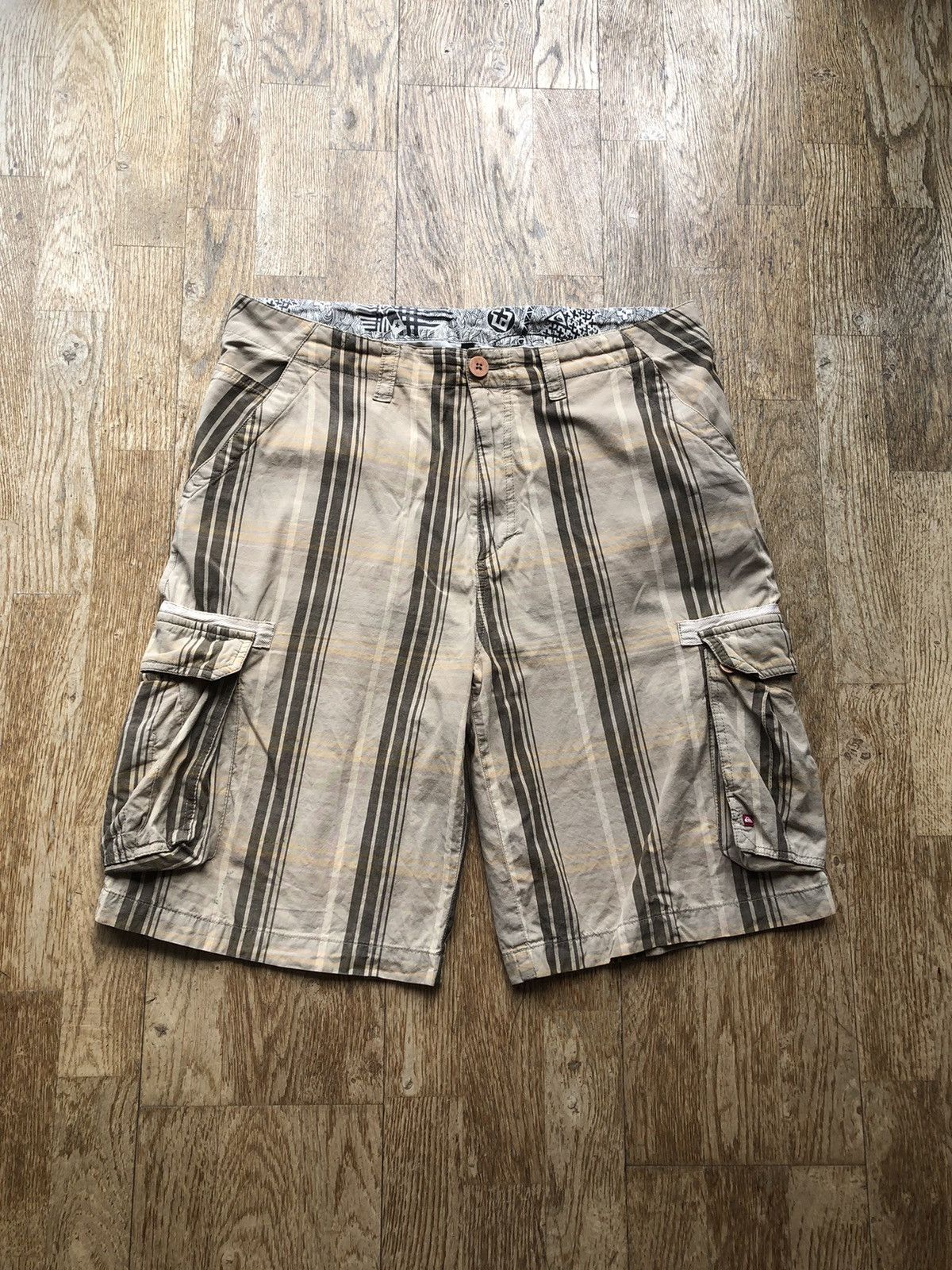 Quiksilver × Vintage RARE VINTAGE QUIKSILVER QUALITY SHORTS Size US 32 / EU 48 - 1 Thumbnail