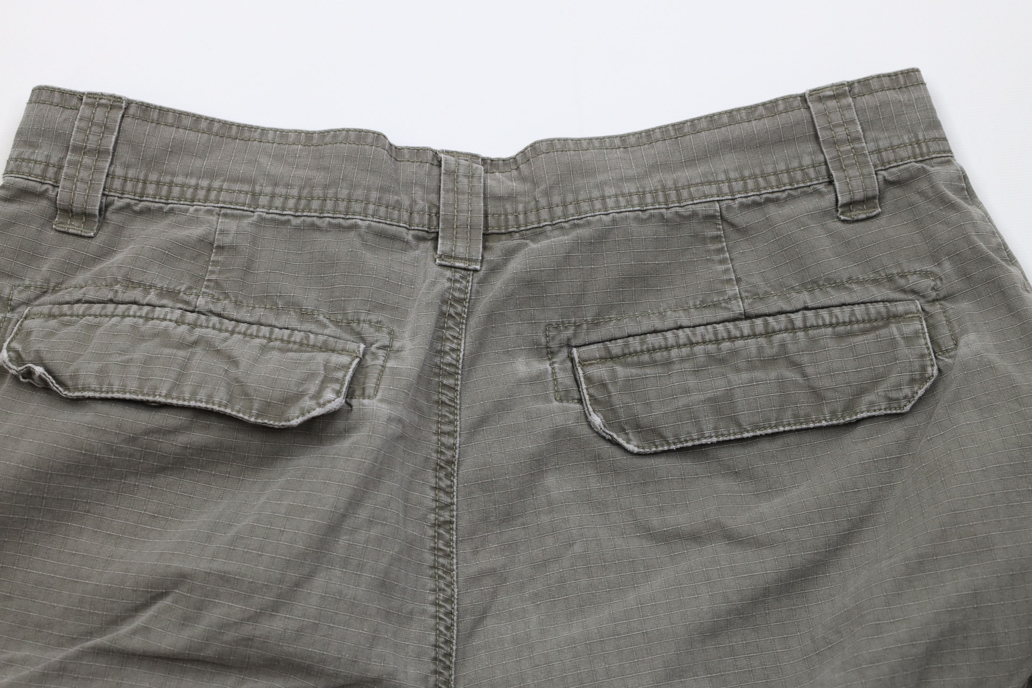 Tommy Hilfiger Vintage 90s Y2K Tommy Hilfiger Cargo Shorts Olive Green Size US 32 / EU 48 - 9 Thumbnail