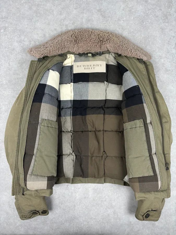 Burberry Burberry Khaki Olive Cargo Shearling Collar Bomber Jacket Size US S / EU 44-46 / 1 - 9 Thumbnail