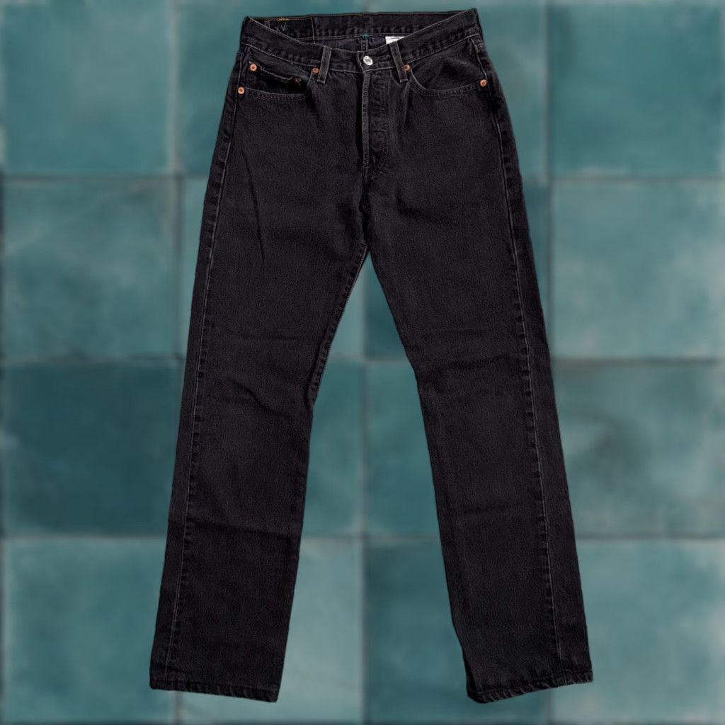 Levi's VINTAGE Levi's 501 Straight Leg Jeans Black Mid Wash 29x34 90s Mens Size US 29 - 1 Thumbnail