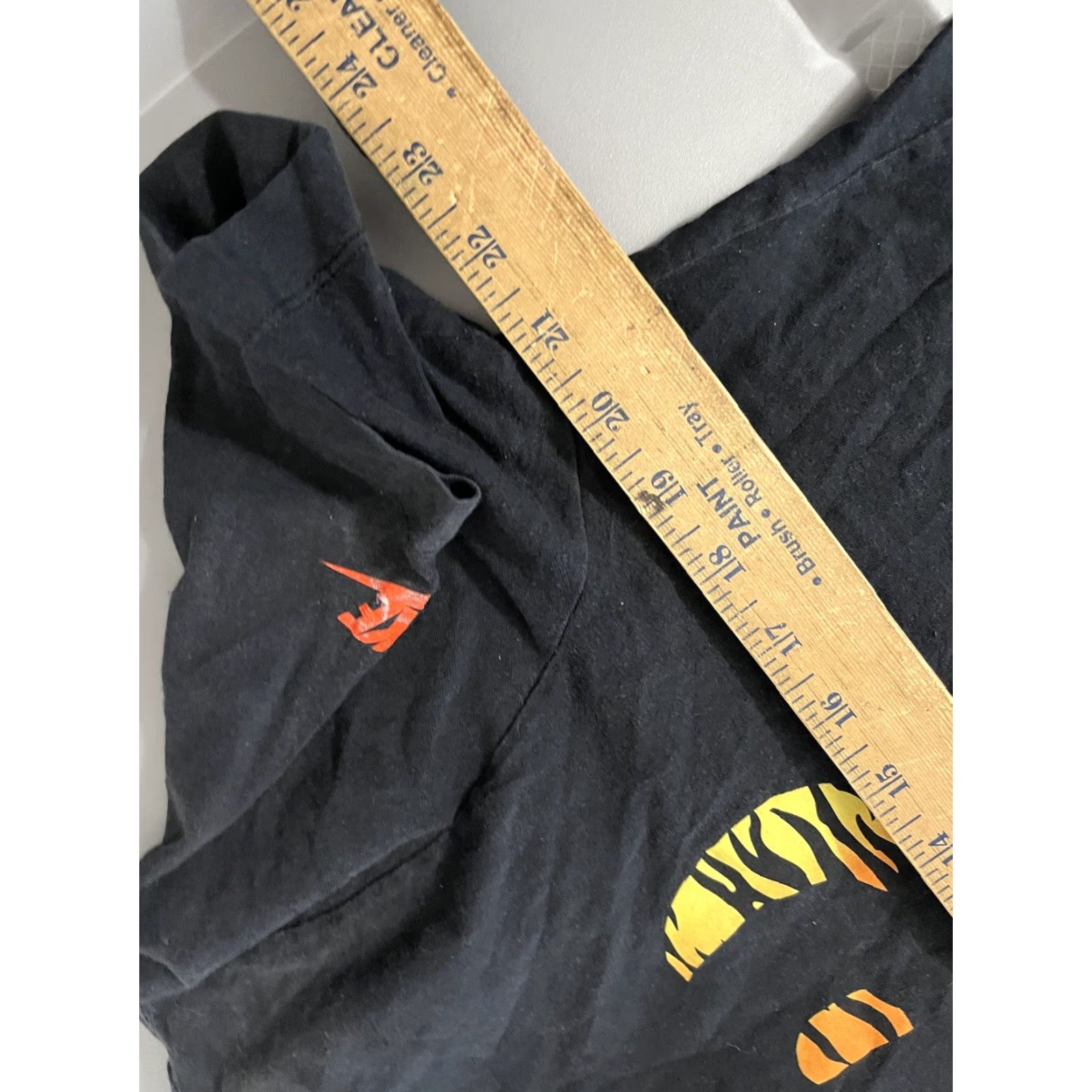 Nike Nike Tee Adult Large Black Short Sleeve Crewneck T-shirt Logo Dri-Fit Men Shirt Regular Size US L / EU 52-54 / 3 - 6 Thumbnail