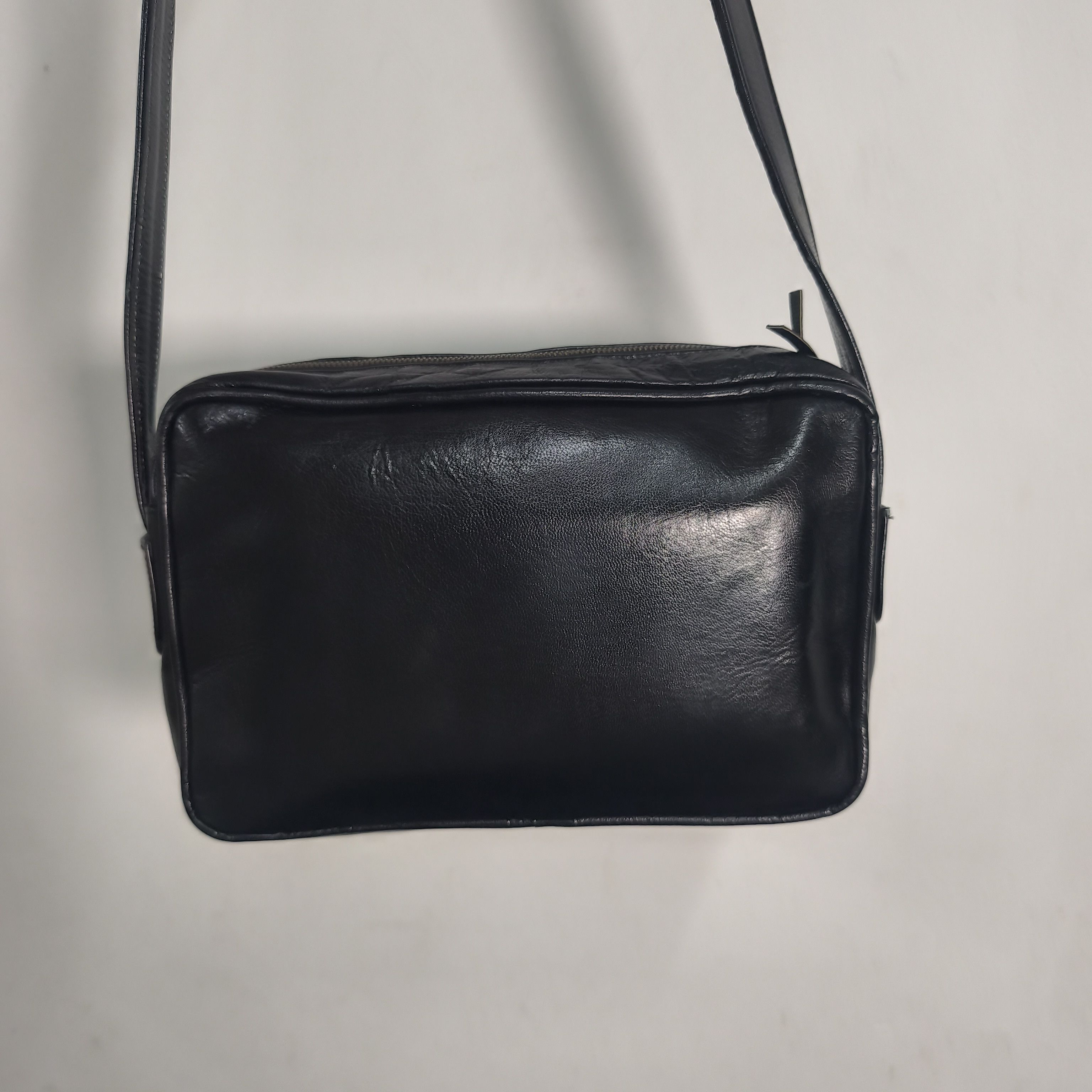 Celine Vintage Celine Small Bag Black Leather Size ONE SIZE - 8 Thumbnail