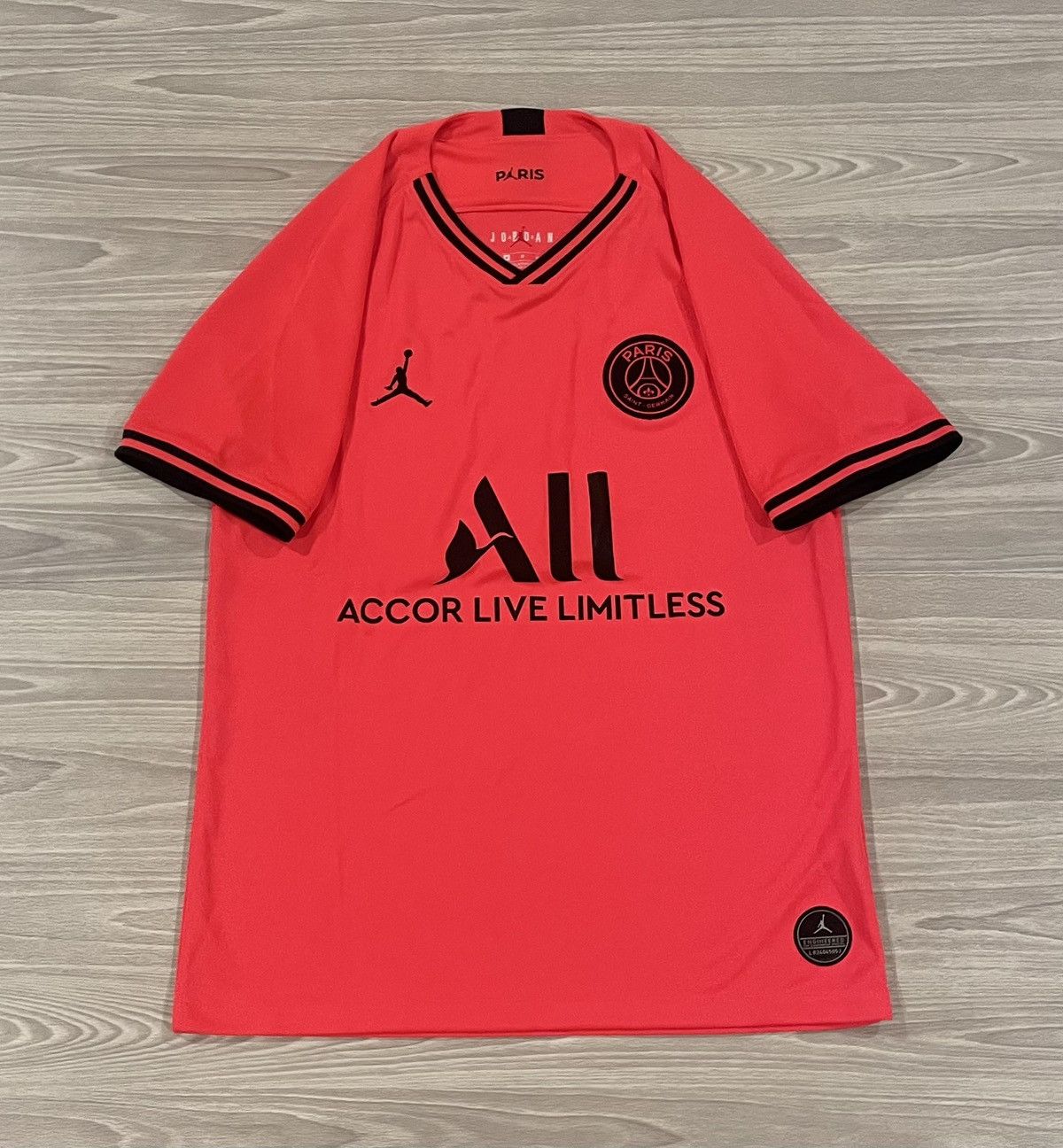 Jordan Brand Nike 2019/20 Jordan PSG Jersey AJ5552-613 Men’s Size Medium Size US M / EU 48-50 / 2 - 1 Thumbnail