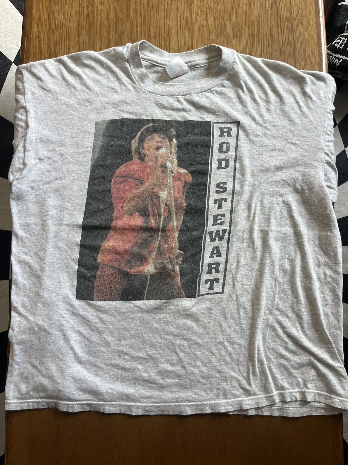 Band Tees Vintage ROD STEWART Spanner Tour 95’s RDS DUBLIN Tshirt Size US XL / EU 56 / 4 - 4 Thumbnail