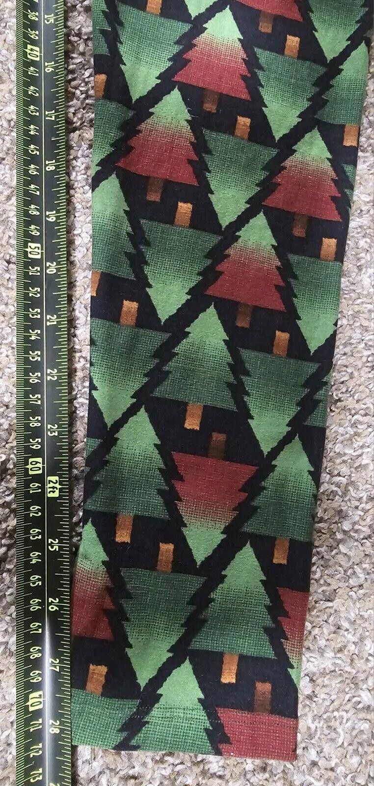 Designer LuLaRoe pine tree tall & curvy leggings Size 30" / US 8 / IT 44 - 3 Thumbnail