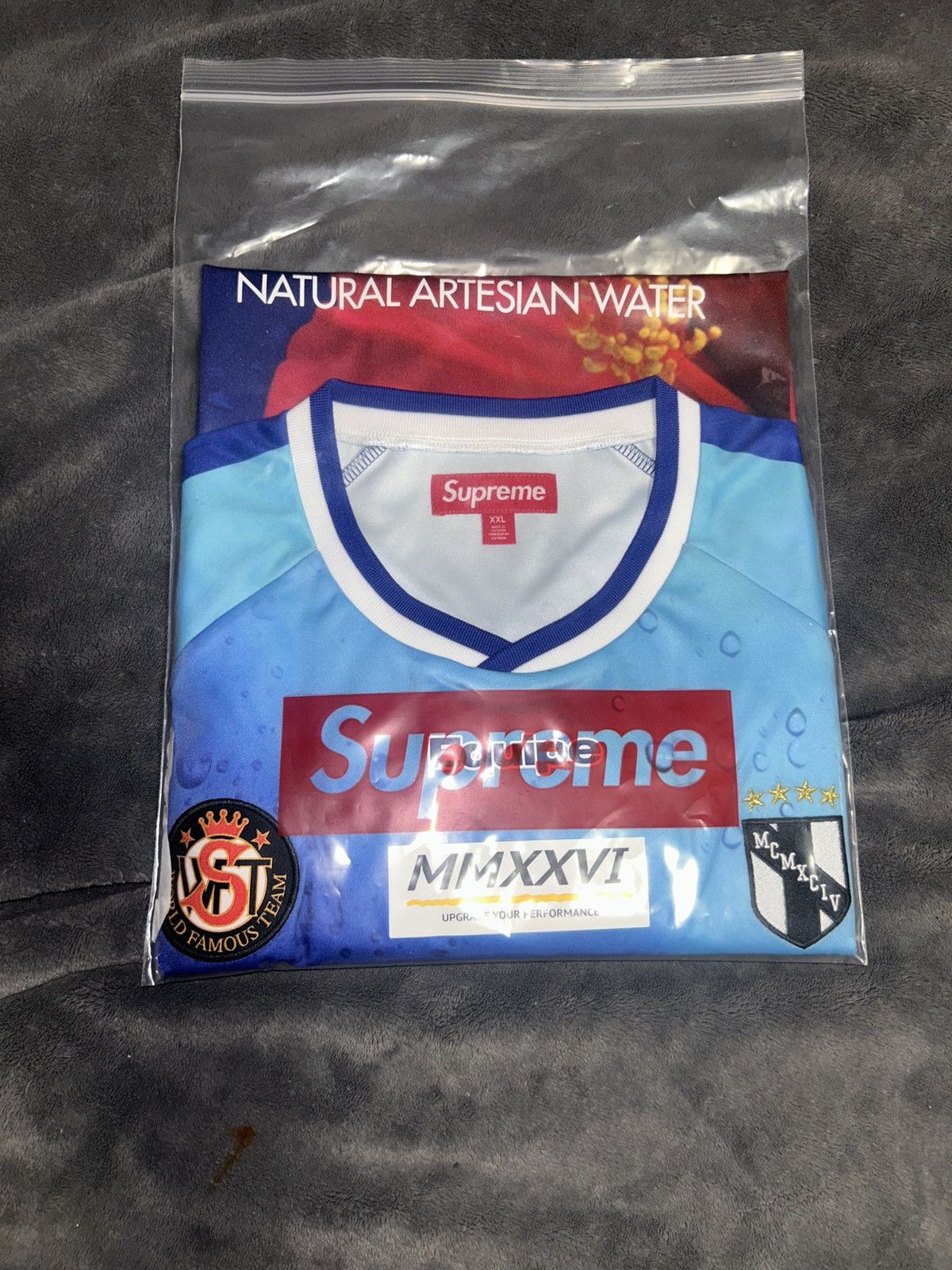 Supreme Supreme x fiji soccer jersey Size US XXL / EU 58 / 5 - 1 Thumbnail