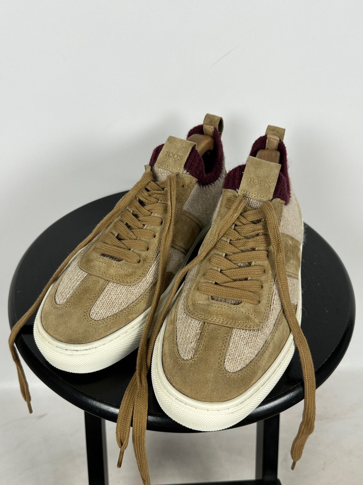 Tod's Tod’s Knit Suede Beige/Burgundy Low Top Lace Up Sneakers Size US 9 / EU 42 - 2 Thumbnail
