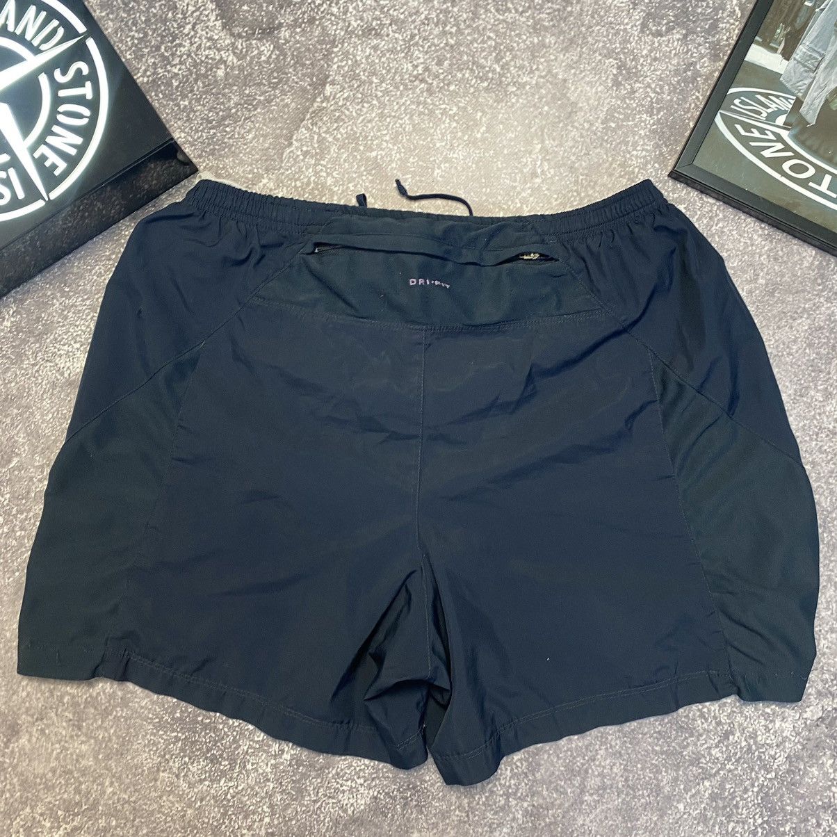 Nike Vintage Nike Small swoosh Dri fit training shorts Size US 30 / EU 46 - 7 Thumbnail