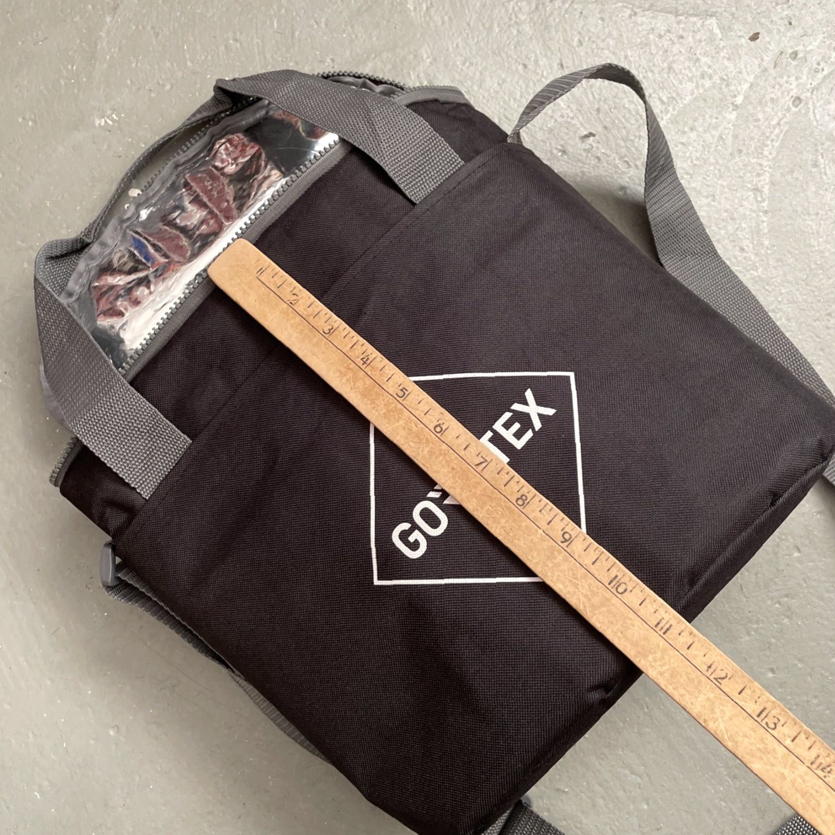 J Brand GORE-TEX Halfar Insulated Lunch Food Cooler Bag Travel Container Shoulder Bag Unisex Adults Black Water Resistant 1 Size Size ONE SIZE - 4 Thumbnail