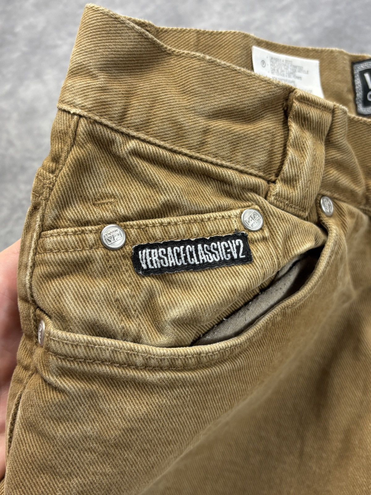 Versace × Versace Jeans Couture × Vintage 1990s Versace Classic V2 Jeans Vintage Versace Brown Denim Size US 28 / EU 44 - 10 Thumbnail