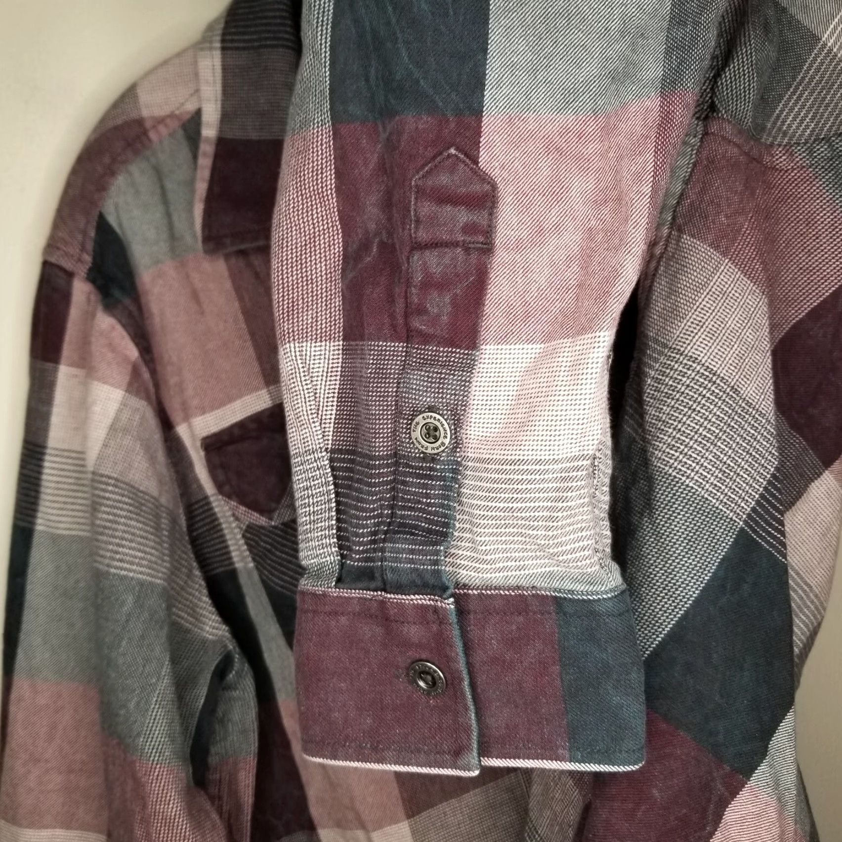 Prana Prana Mens Red Black Long Sleeve Button-Up Size L Size US L / EU 52-54 / 3 - 4 Thumbnail