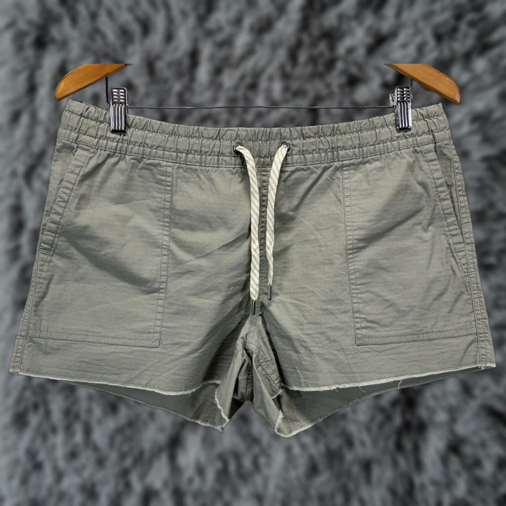 Vuori VUORI SHORTS Ripstop Army Green Raw Hem Pull-On Women Medium Casual Activewear Size 32" / US 10 / IT 46 - 1 Thumbnail
