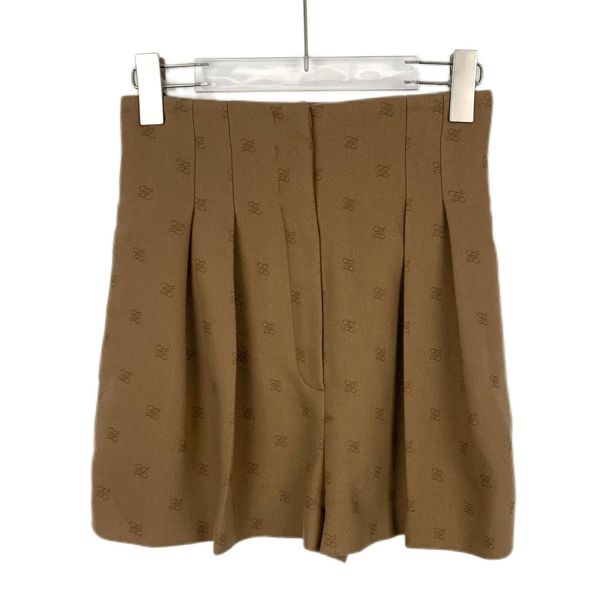 Fendi Fendi Dark Brown Logo Letter Sheep Wool Pleated Shorts K26WX Size 27" / US 4 / IT 40 - 1 Thumbnail