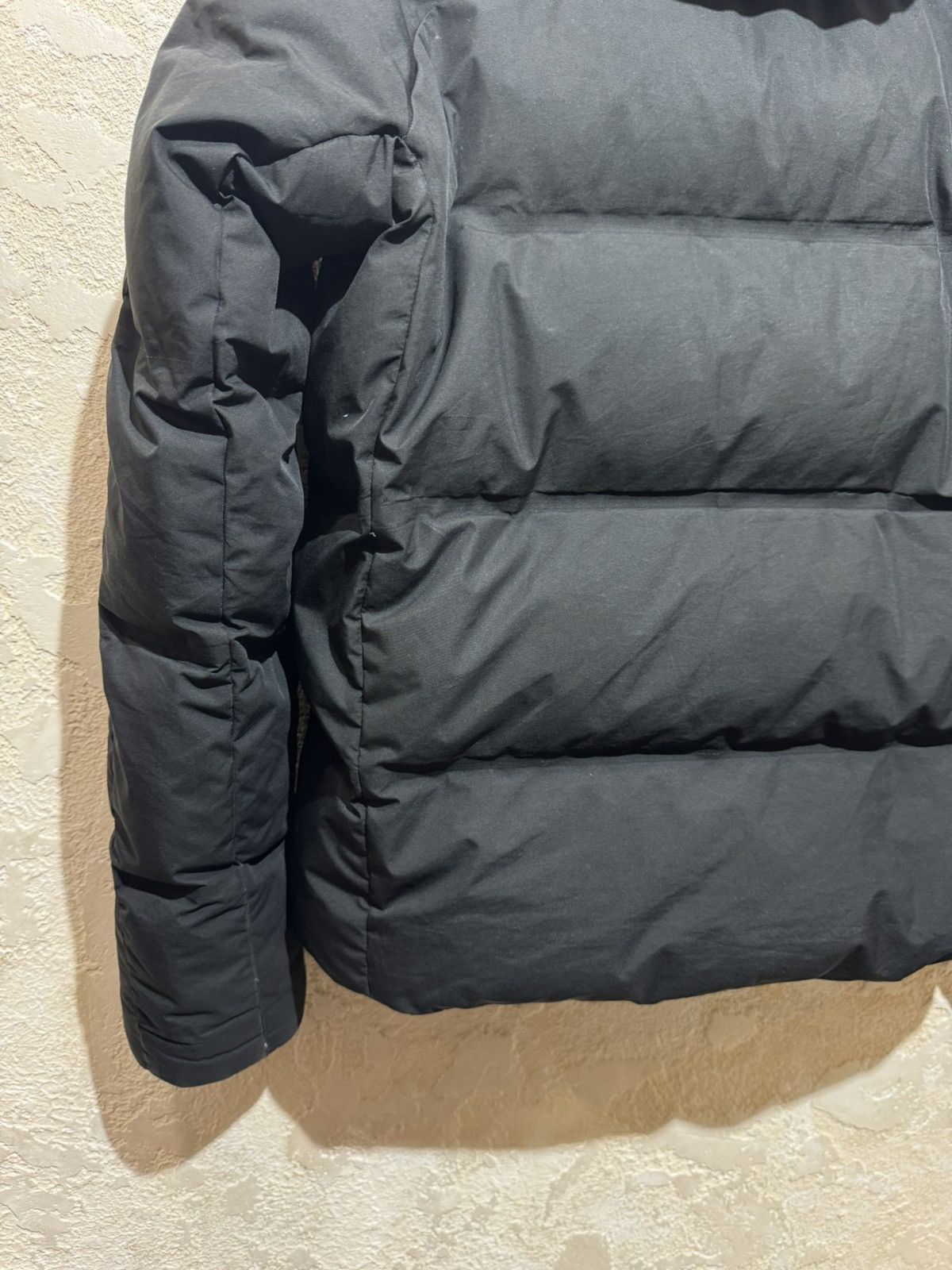 Uniqlo Uniqlo Mens Down Hooded Black Jacket Size S Size US S / EU 44-46 / 1 - 8 Thumbnail