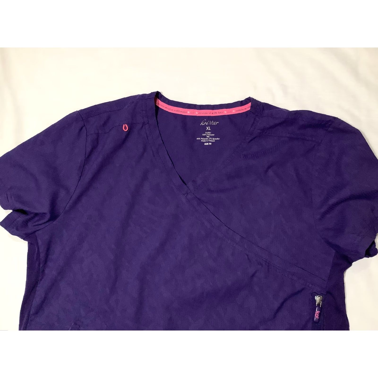 Koio Koi Lite Scrub Shirt Womens XL Purple Dobby Slim Fit Pockets Zip Shirt Womens XL Purple Koi Lite Scrub Shirt Zip Pocket Pocket V-neck Mock Wrap Size XL / US 12-14 / IT 48-50 - 2 Thumbnail