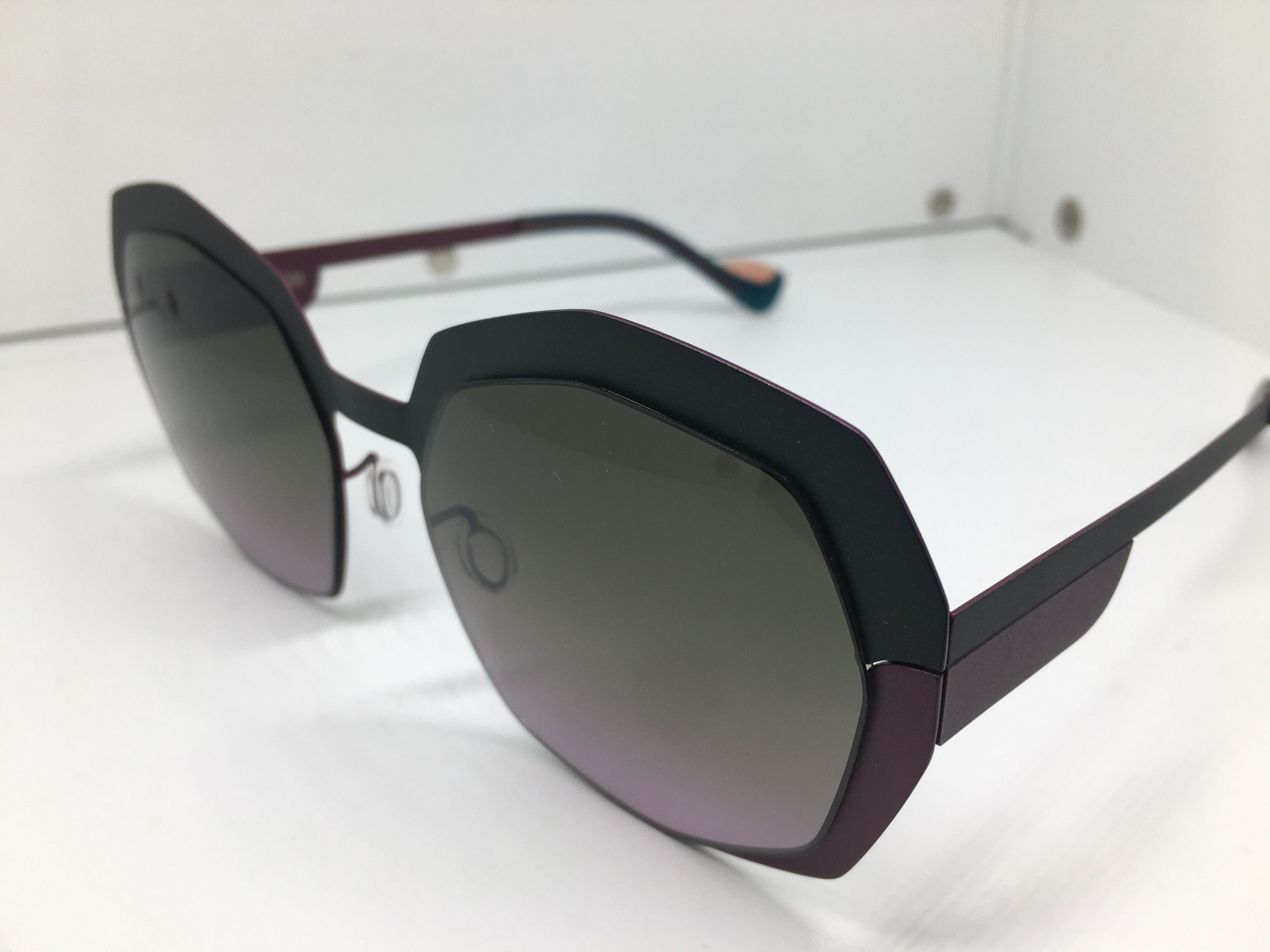Other CAROLINE ABRAM JADE Oversize Sunglasses Frame Size ONE SIZE - 3 Thumbnail