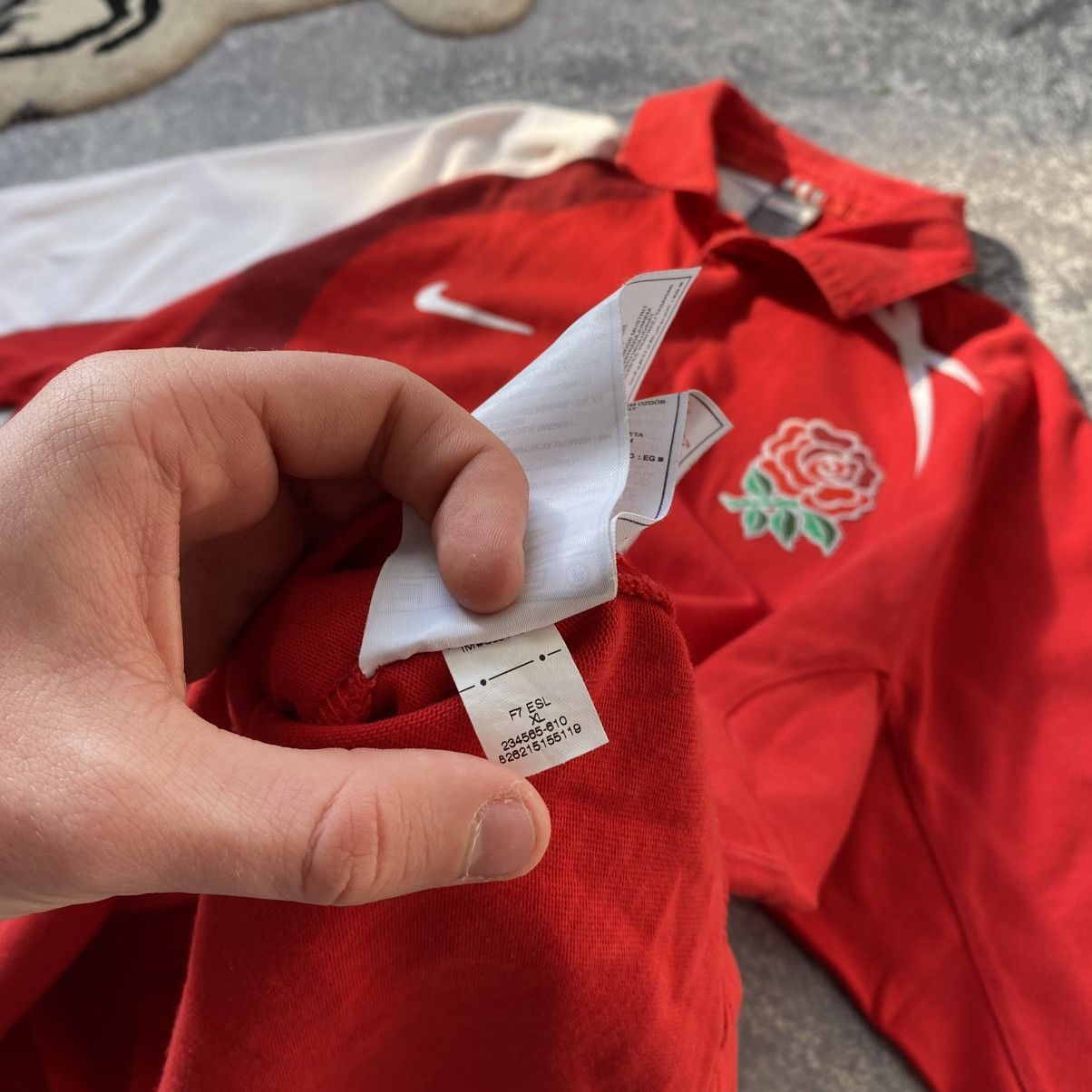 Vintage Vintage Nike England Rugby O2 Overprinted y2k polo Size US XL / EU 56 / 4 - 8 Thumbnail