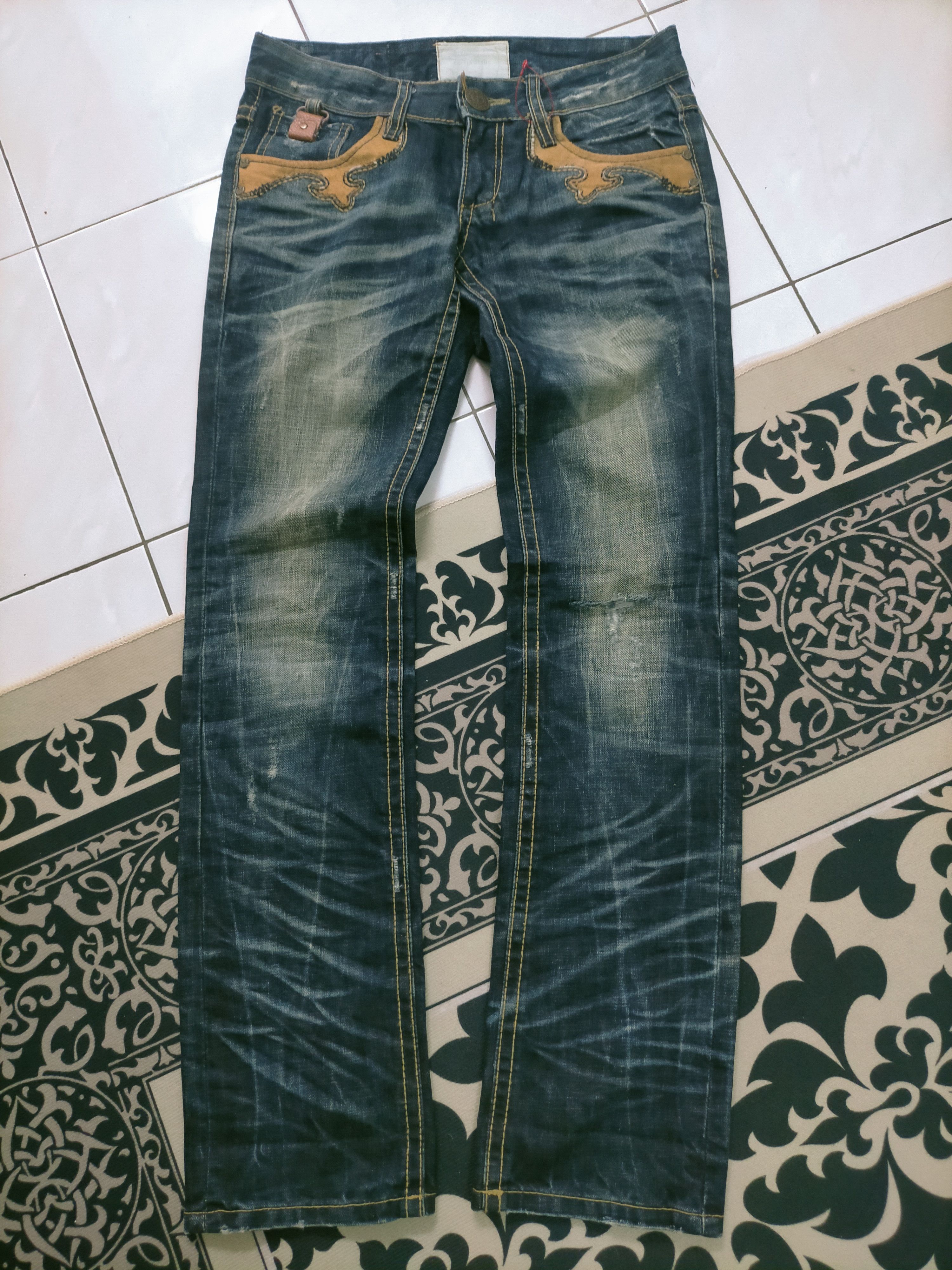 Tornado Mart 🔥 Lolita Distressed Mudwash Jeans Size US 29 - 1 Thumbnail