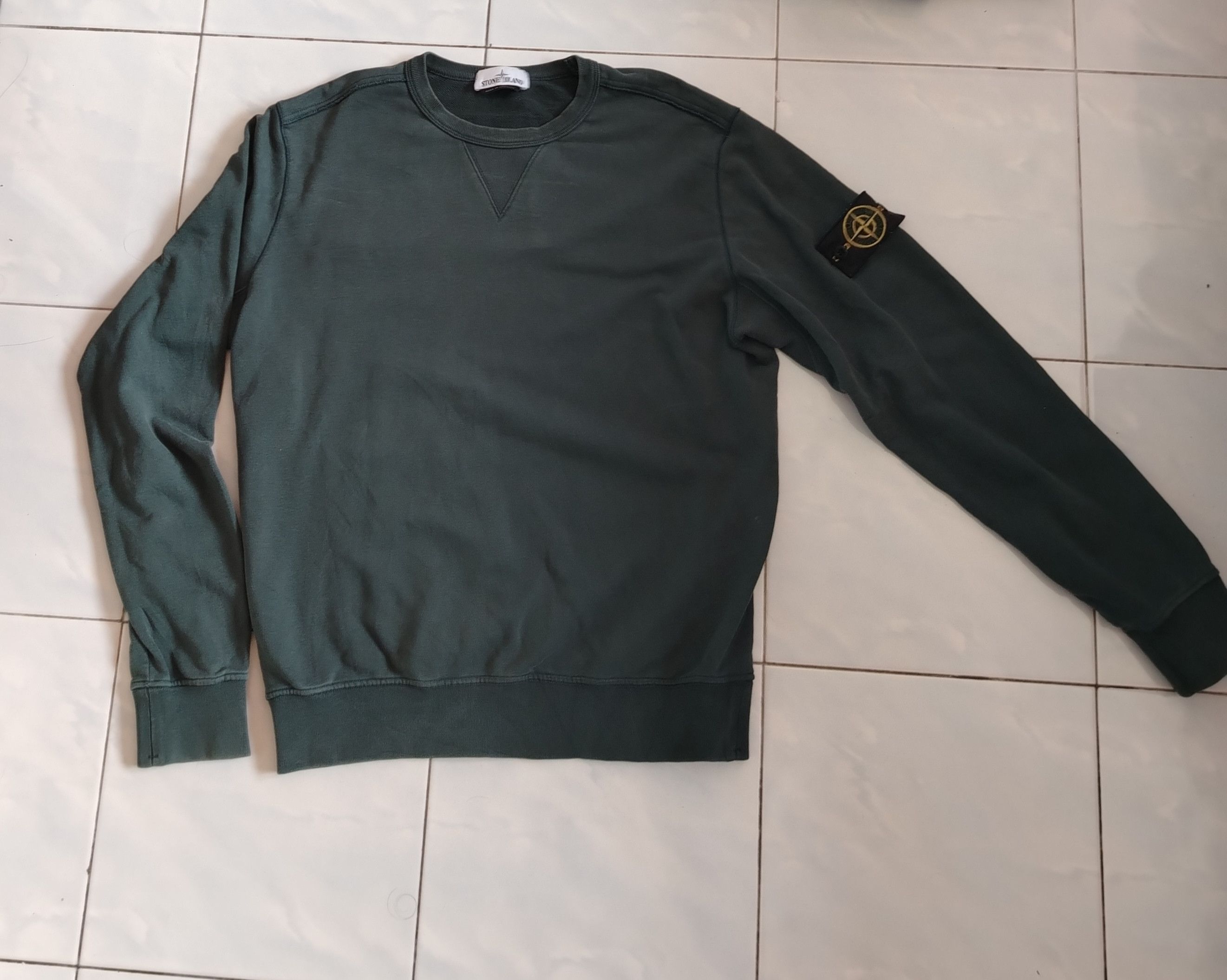Stone Island Garment Dyed Crewneck Sweatshirt (Olive) Description Size US XL / EU 56 / 4 - 1 Thumbnail