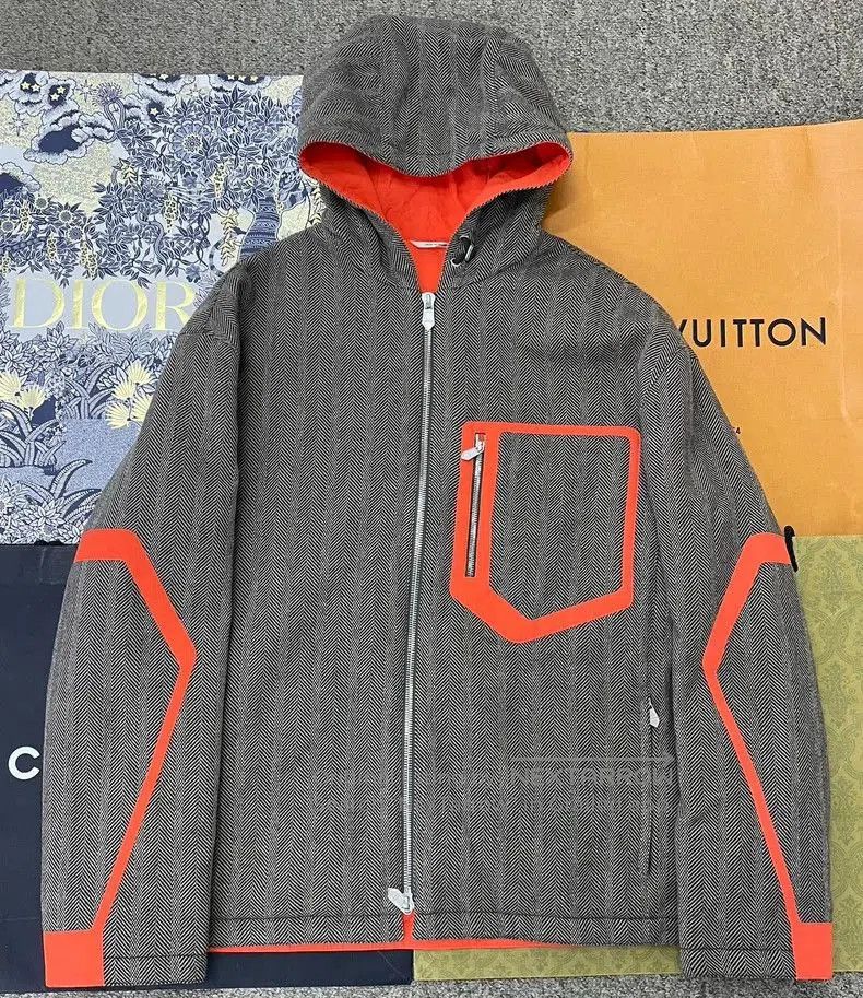 Hermes Hermes Men's Gray Wool Hooded Jacket. Size US M / EU 48-50 / 2 - 1 Thumbnail
