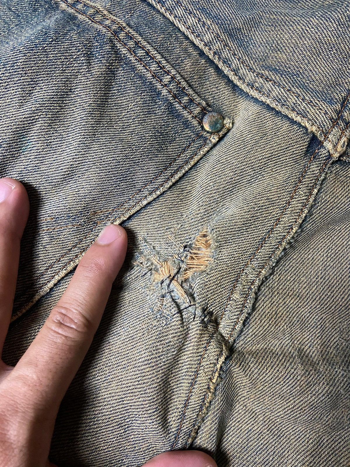 Wrangler Vintage Wrangler 1904 Distressed Ripped Jeans (164) Size US 33 - 5 Thumbnail