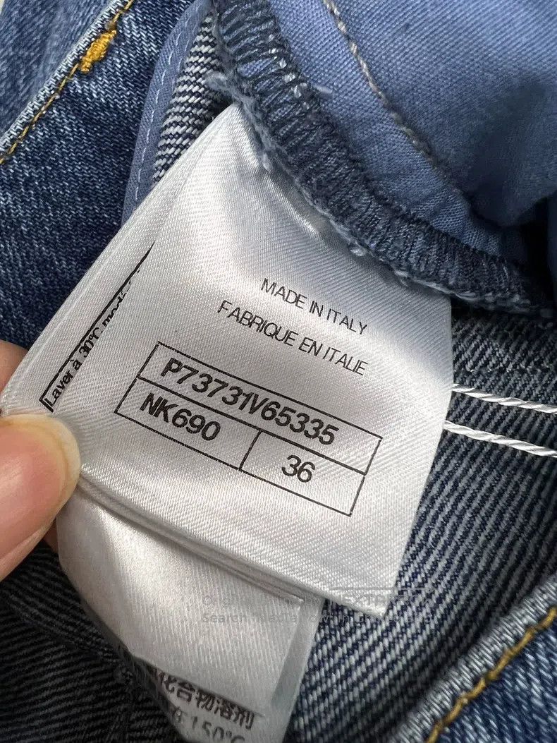 Chanel Chanel 22K blue diamond buckle two-pocket jeans Size 24" / US 00 / IT 34 - 5 Thumbnail