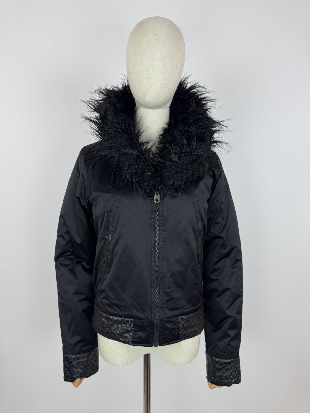Miss Sixty Miss Sixty Fur Trim Jacket Avant Garde style black Bomber Size S / US 4 / IT 40 - 7 Thumbnail