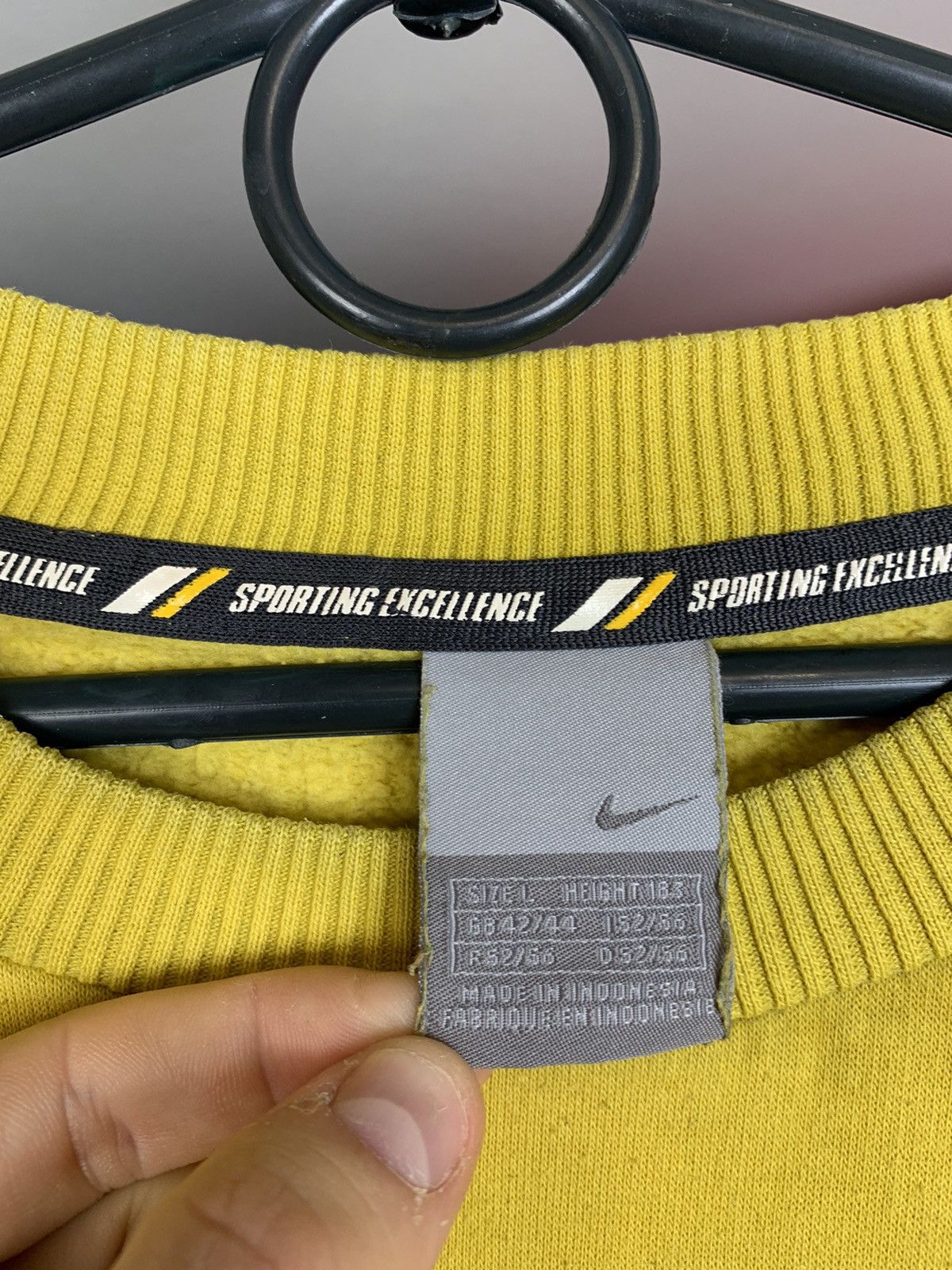 Vintage Vintage Nike Big Logo Sweatshirt Size US L / EU 52-54 / 3 - 6 Thumbnail