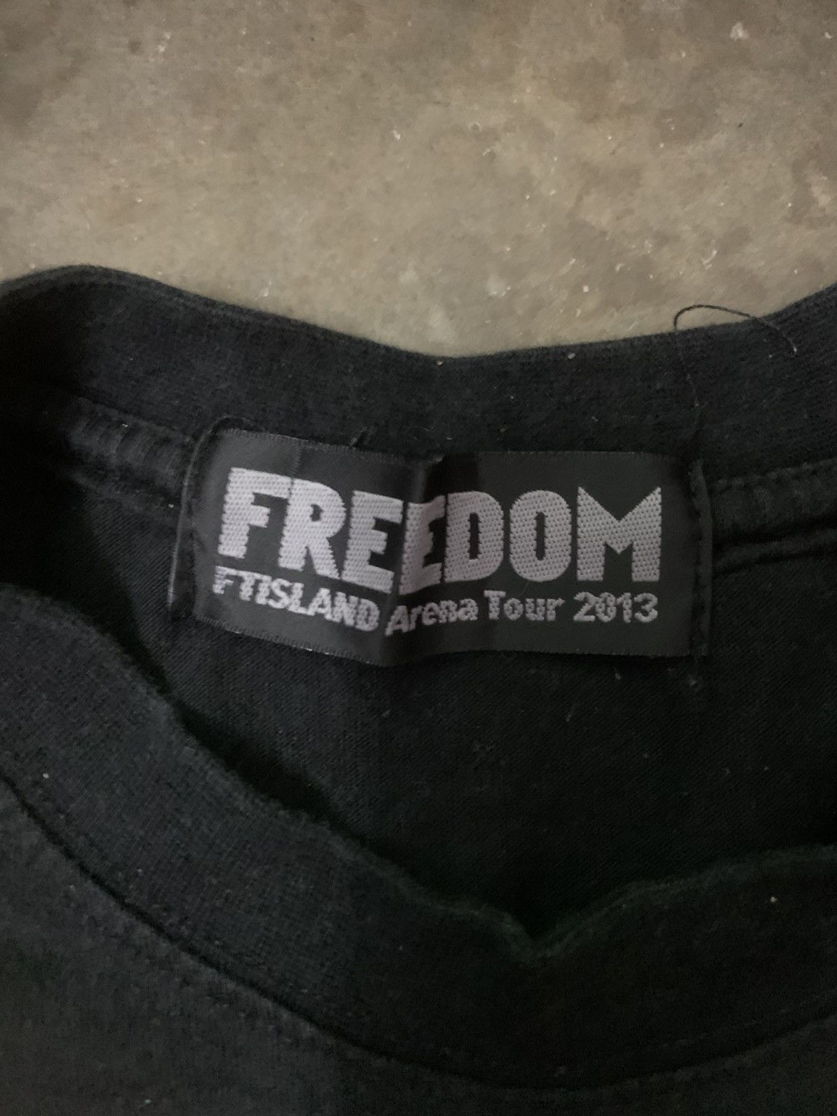Band Tees × Japanese Brand K-Pop Freedom Ftisland Arena Tour 2013 Tee Size US M / EU 48-50 / 2 - 4 Thumbnail