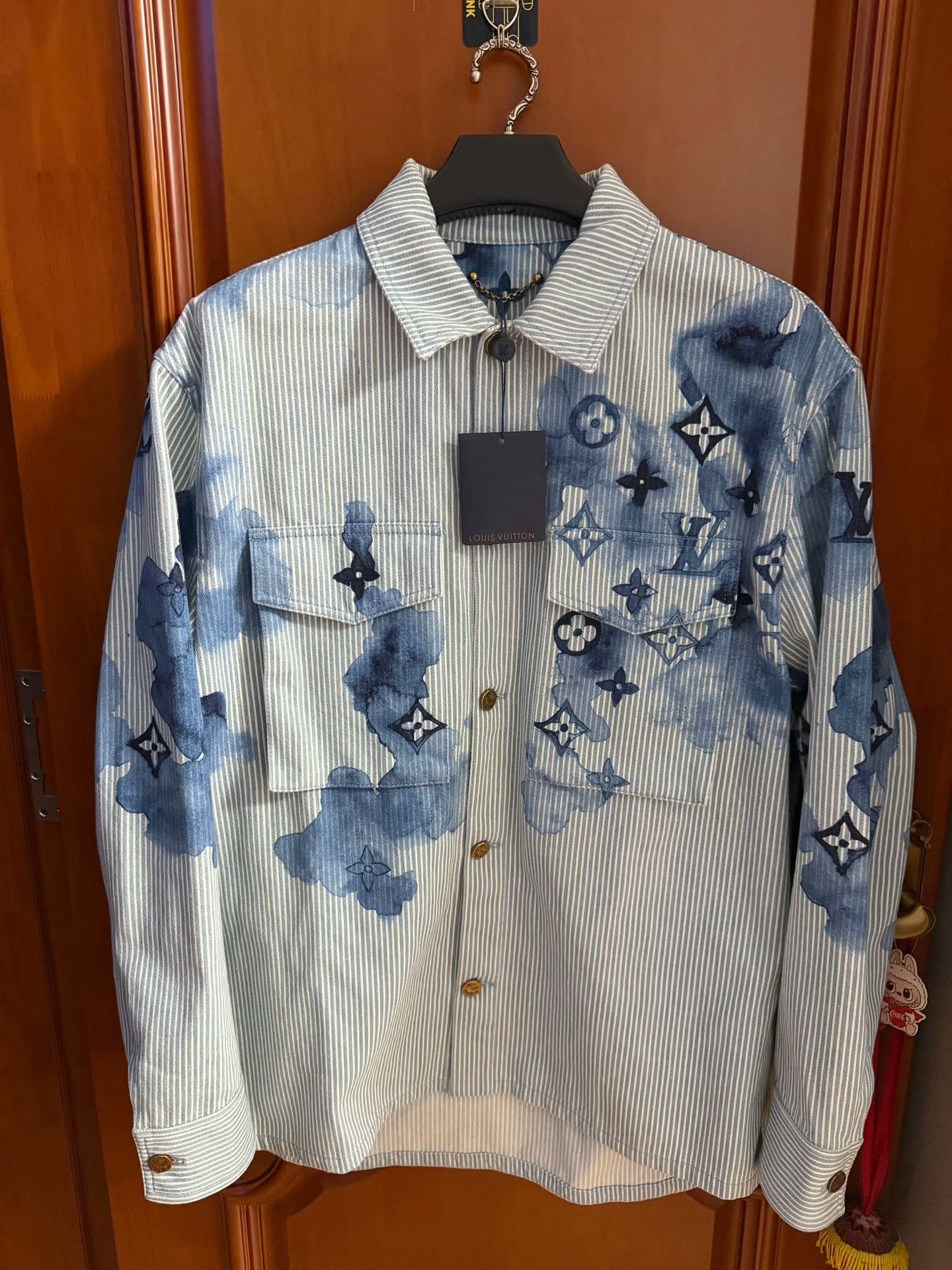 Louis Vuitton Louis Vuitton Denim Shirt XL Men Size US XL / EU 56 / 4 - 1 Thumbnail