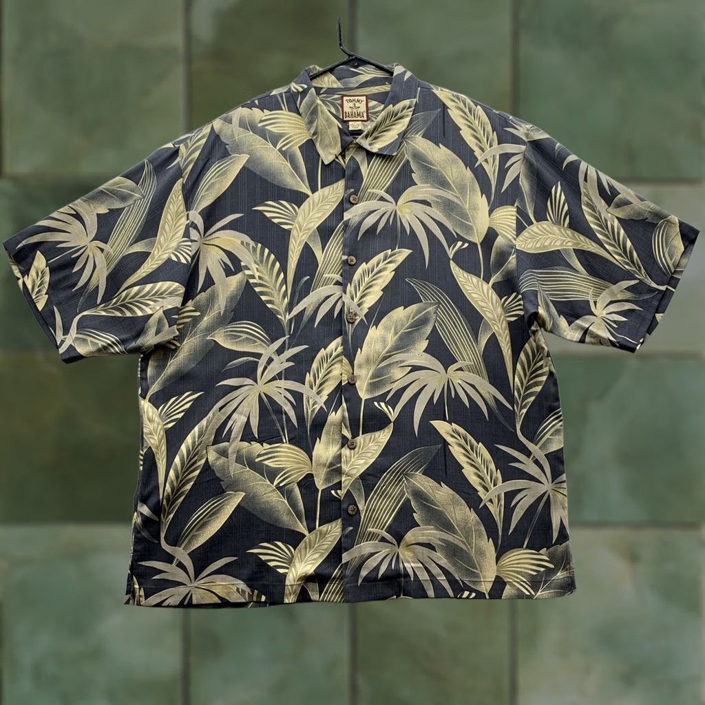 Tommy Bahama Tommy Bahama Hawaiian Shirt Mens XL X-Large Silk Floral Palms Tropical Beach Dad Shirt Size US XL / EU 56 / 4 - 1 Thumbnail