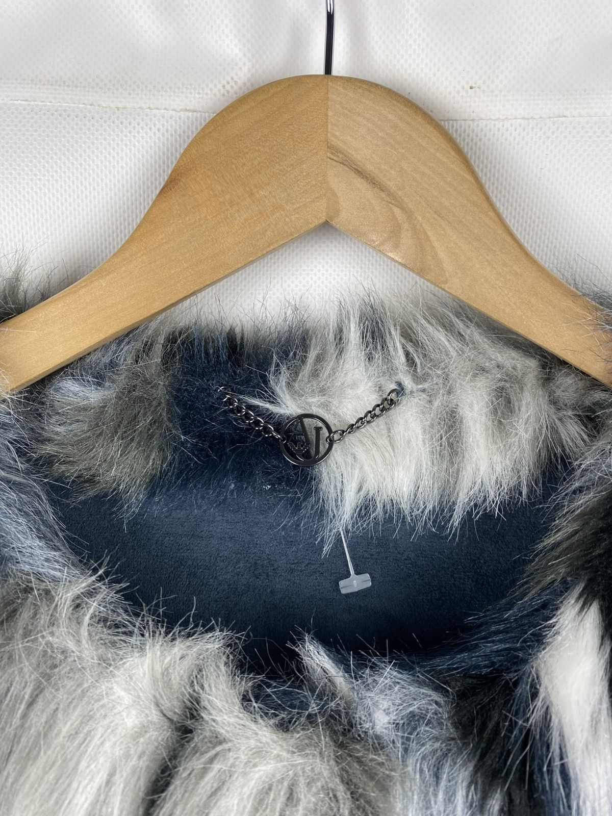 Armani Armani Jeans Ladies Faux Fur Sleeveless Vest Waistcoat Size M / US 6-8 / IT 42-44 - 8 Thumbnail
