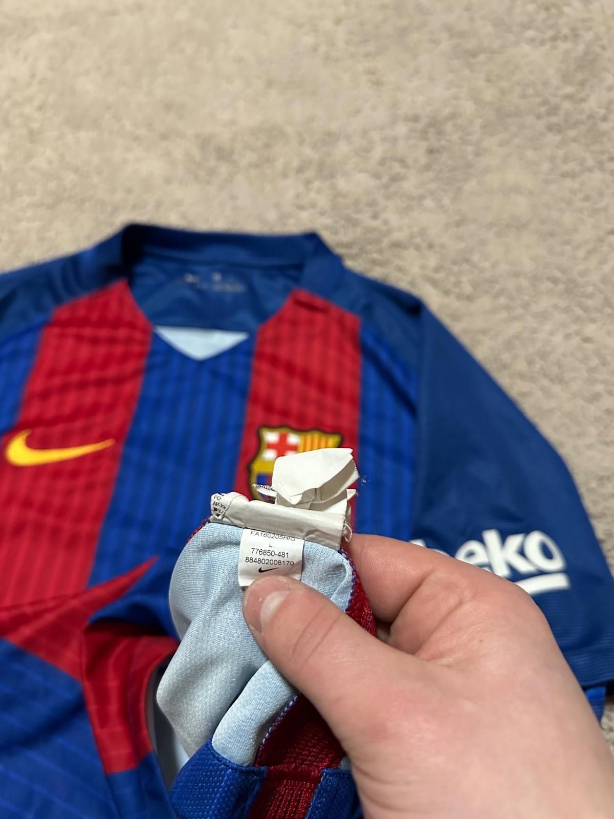 Nike FC Barcelona 2016-17 Home Football Soccer Jersey Nike Sz L Size ONE SIZE - 7 Thumbnail