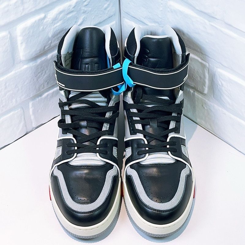Louis Vuitton Louis Vuitton Trainer High-Top Fashion Sneakers for Men -25 Size US 8 / EU 41 - 2 Thumbnail