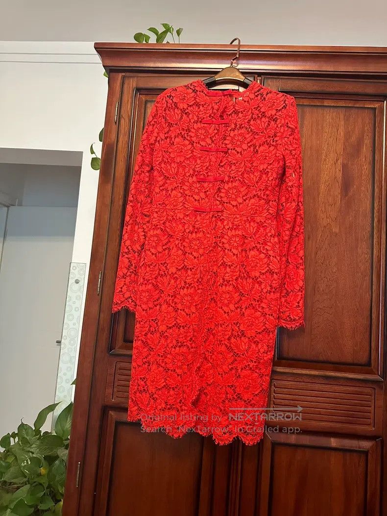 Valentino Valentino Lace skirt Size M / US 6-8 / IT 42-44 - 2 Thumbnail