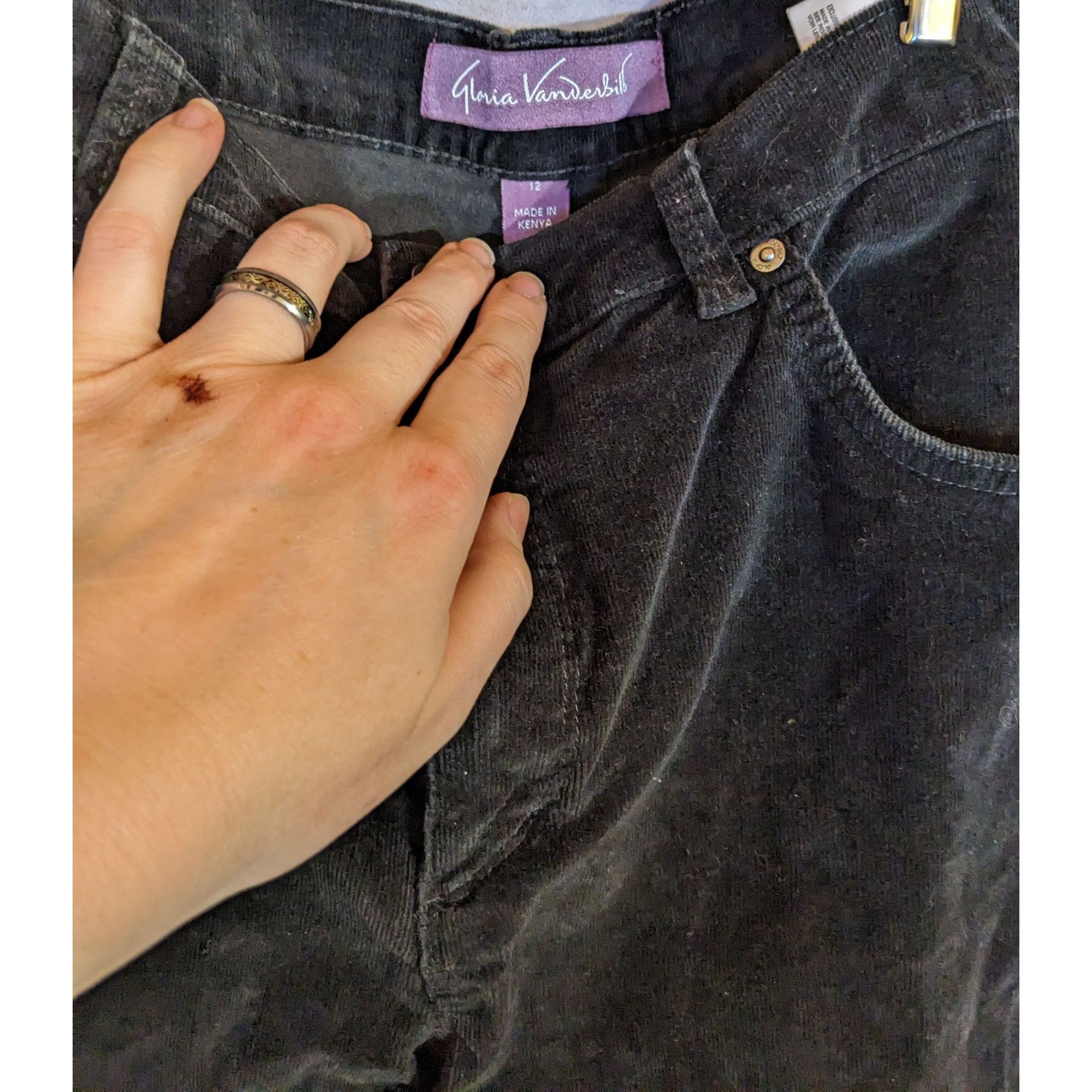 Gloria Vanderbilt Gloria Vanderbilt Black Corduroy Pants With Sparkly Pocket A Size 34" / US 12 / IT 48 - 5 Thumbnail