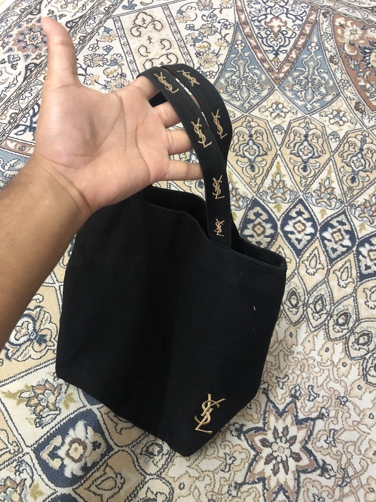 Yves Saint Laurent Yves Saint Laurent Embroidery Logo Tote Bag Size ONE SIZE - 12 Thumbnail