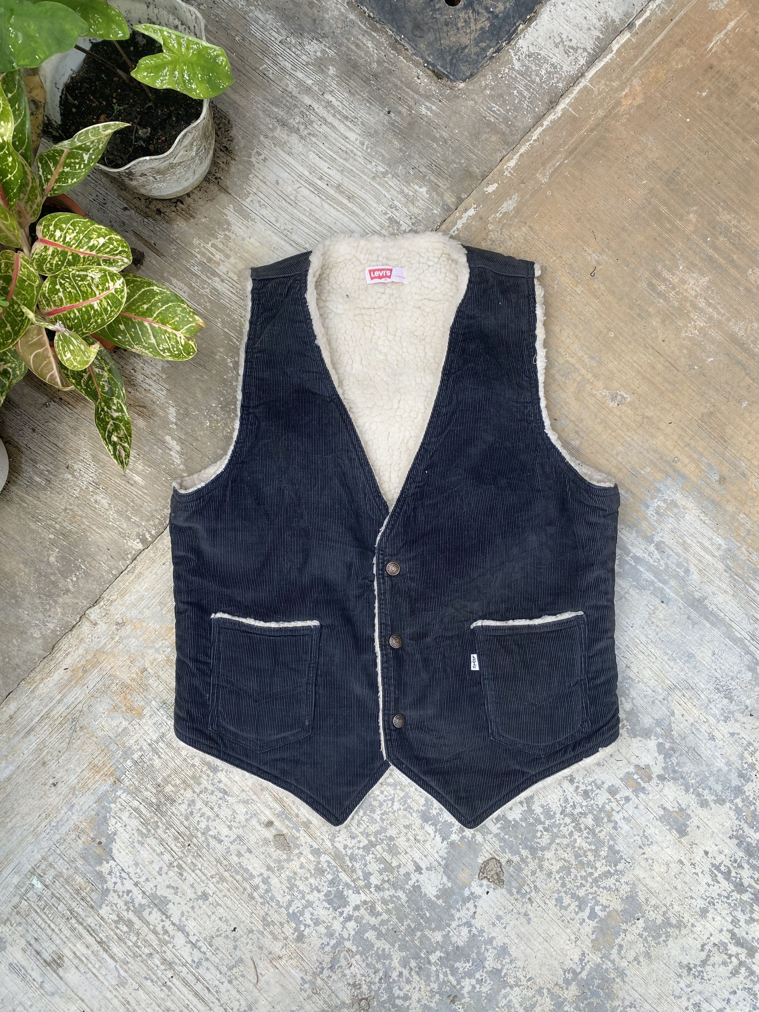 Levi's Vintage Levi’s Sherpa Corduroy Waistcoat Size US M / EU 48-50 / 2 - 1 Thumbnail