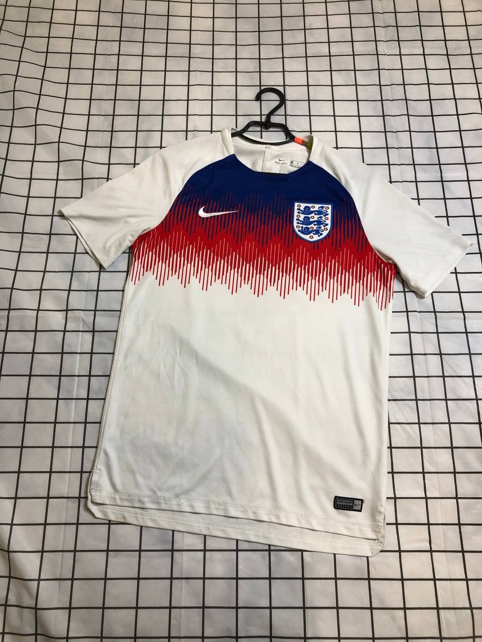 Nike England 2018 Training Football Shirt Nike Soccer Jersey Size US M / EU 48-50 / 2 - 1 Thumbnail