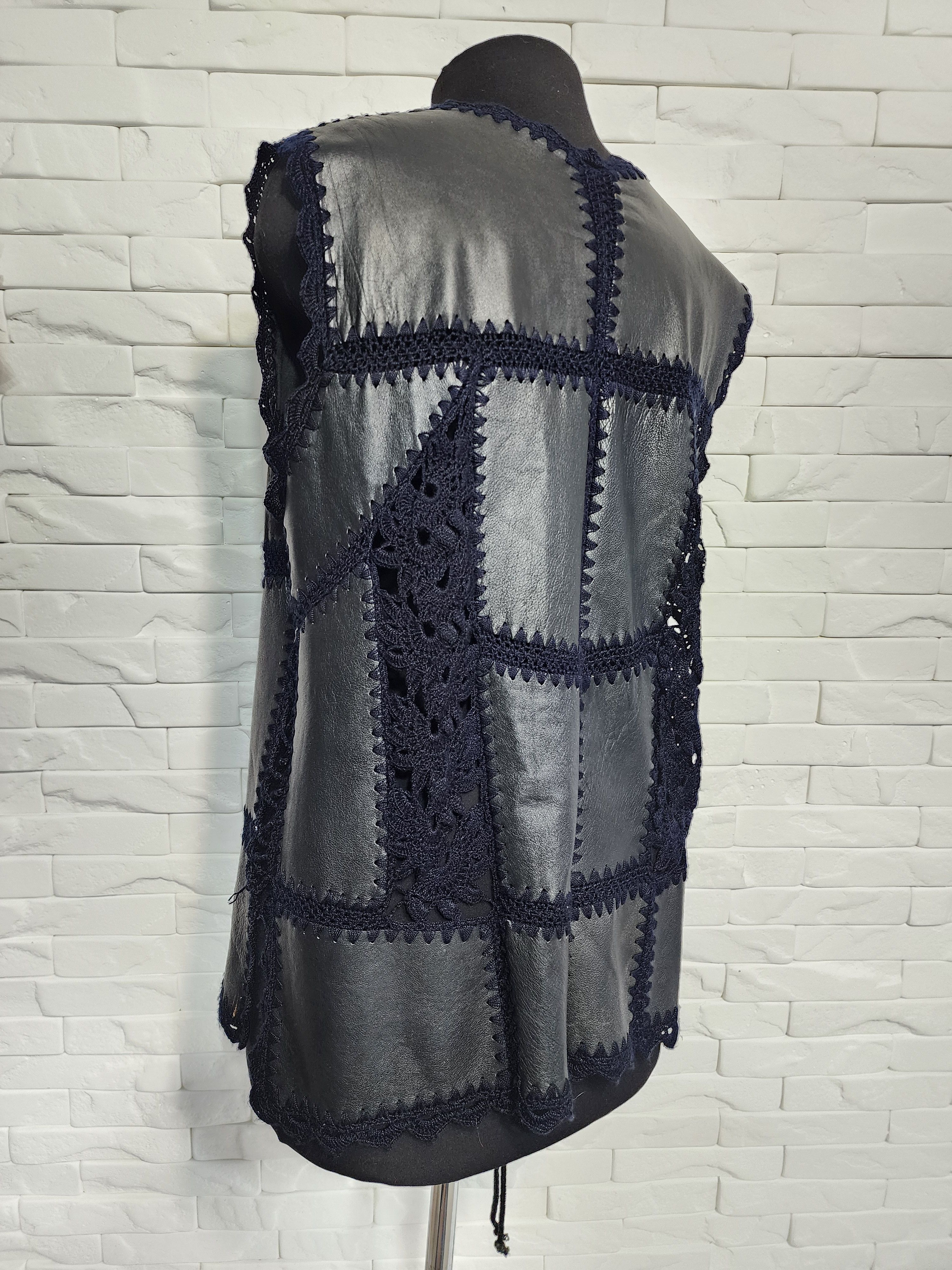 Handmade Black Leather Vest: Button-Up Lightweight Women's Vest Size XL / US 12-14 / IT 48-50 - 7 Thumbnail