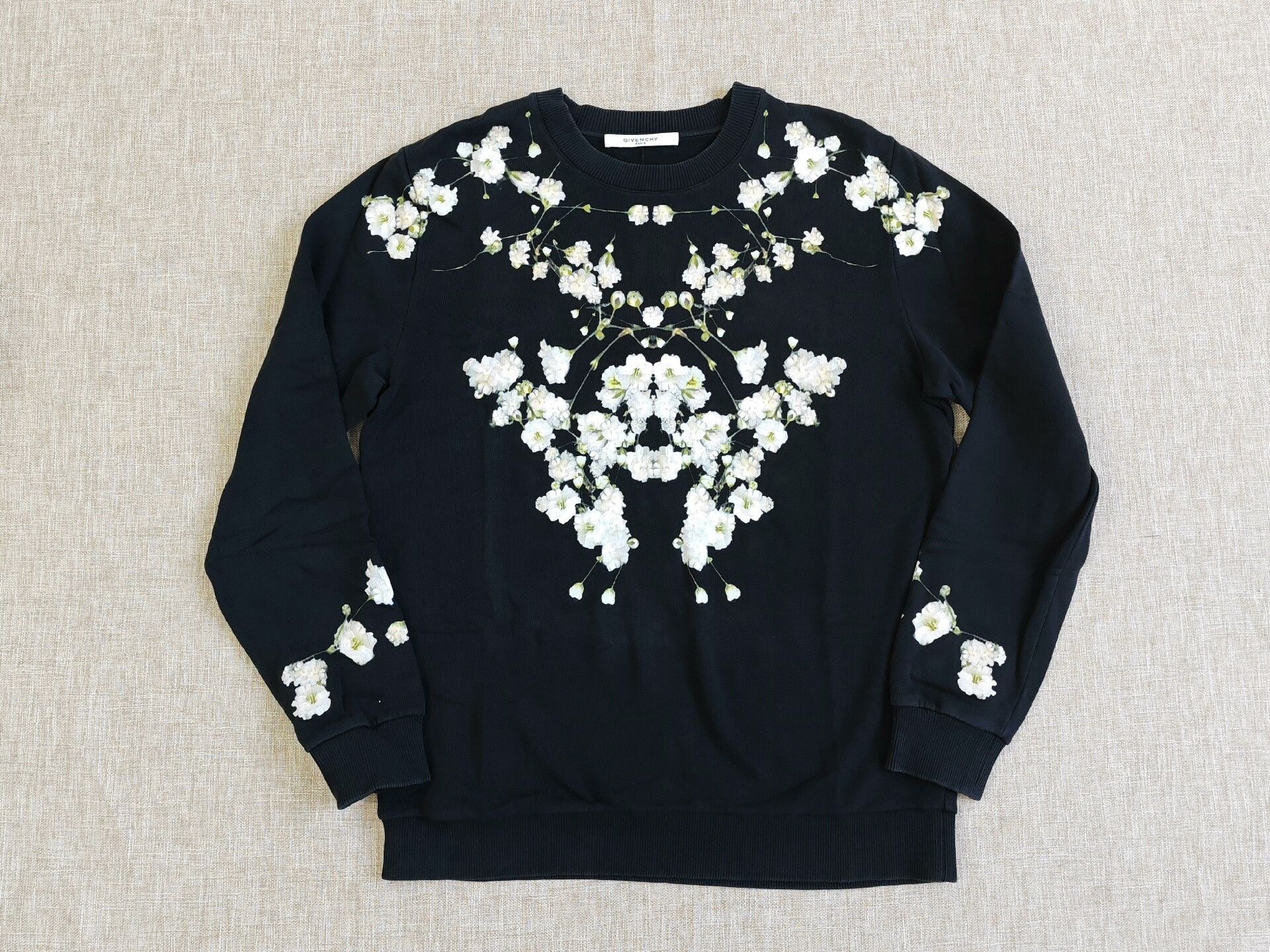 Givenchy Givenchy Men's Jasmine Flower Sweatshirt Size US S / EU 44-46 / 1 - 1 Thumbnail
