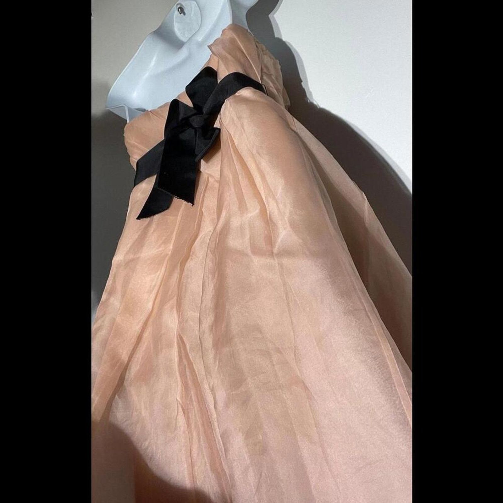 Vera Wang Vera Wang strapless dress gown in pink satin Size S / US 4 / IT 40 - 11 Thumbnail