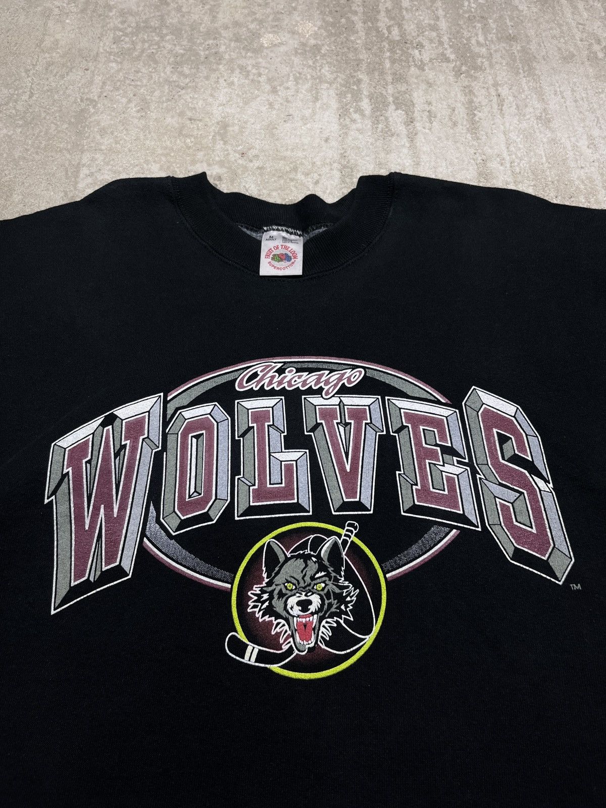Vintage 1990s CHICAGO WOLVES BOXY ARCHIVE VINTAGE SWEATSHIRT - 1361 Size US M / EU 48-50 / 2 - 3 Thumbnail