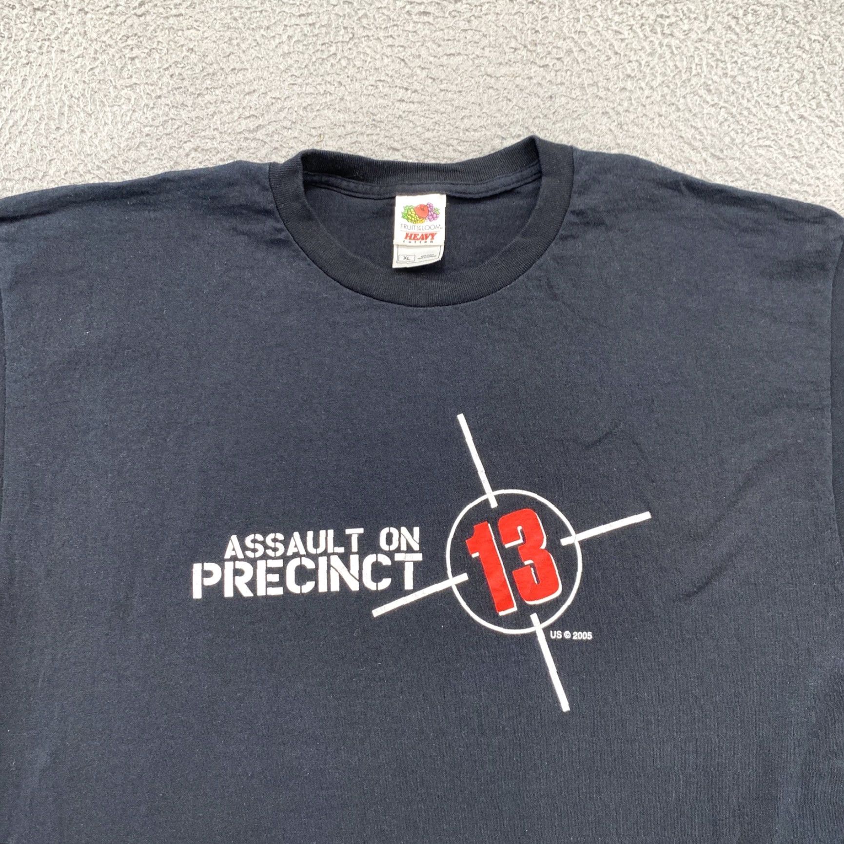 Fruit Of The Loom VINTAGE Assault On Precinct 13 Movie Promo Double Sided Shirt XL Mens Fruit of the Loom Crew Neck T-Shirt Black Cotton Knit Logo Retro 2005 Size US XL / EU 56 / 4 - 2 Thumbnail