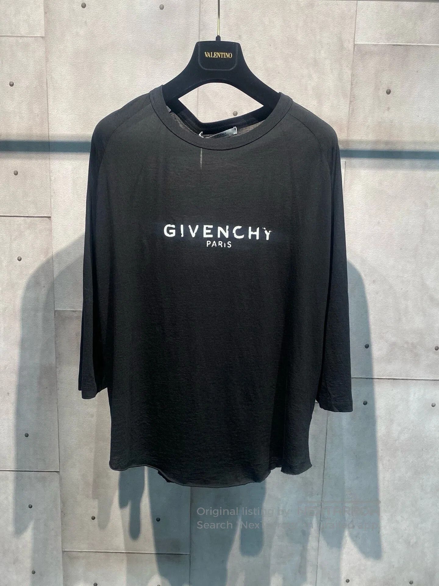 Givenchy givenchy long sleeve t-shirt in black. Size US S / EU 44-46 / 1 - 1 Thumbnail