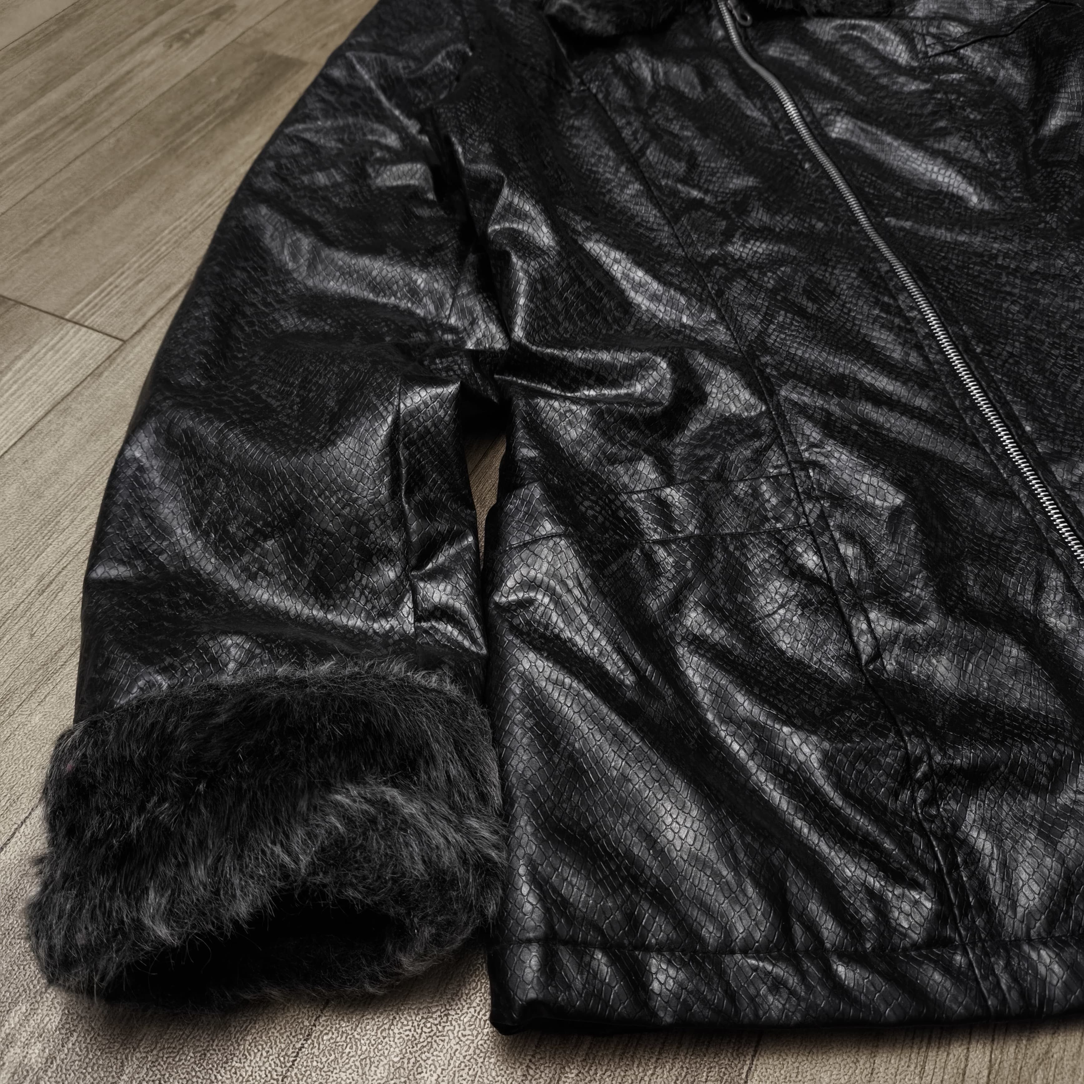 Tornado Mart Designer's Label Fur Collar Snake Pattern Jacket Size US M / EU 48-50 / 2 - 9 Thumbnail