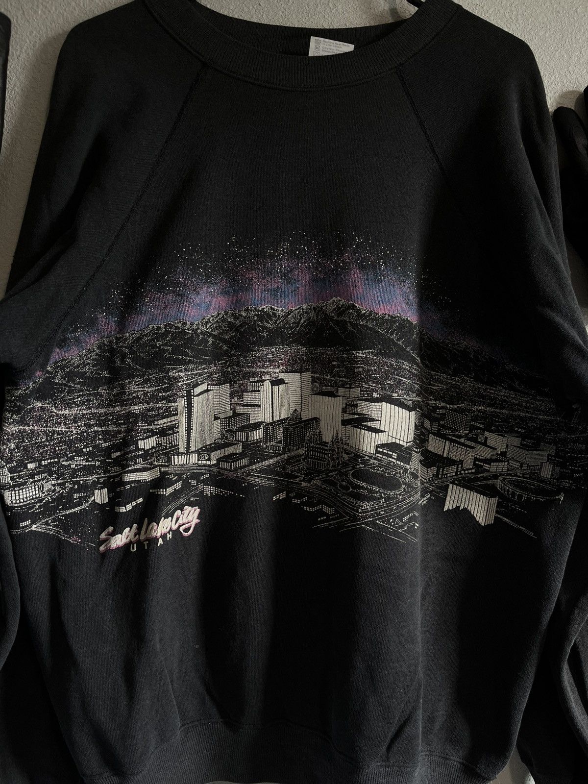 Hanes × Vintage Vintage 80s Salt Lake City Hanes Sweatshirt XL USA Size US XL / EU 56 / 4 - 6 Thumbnail