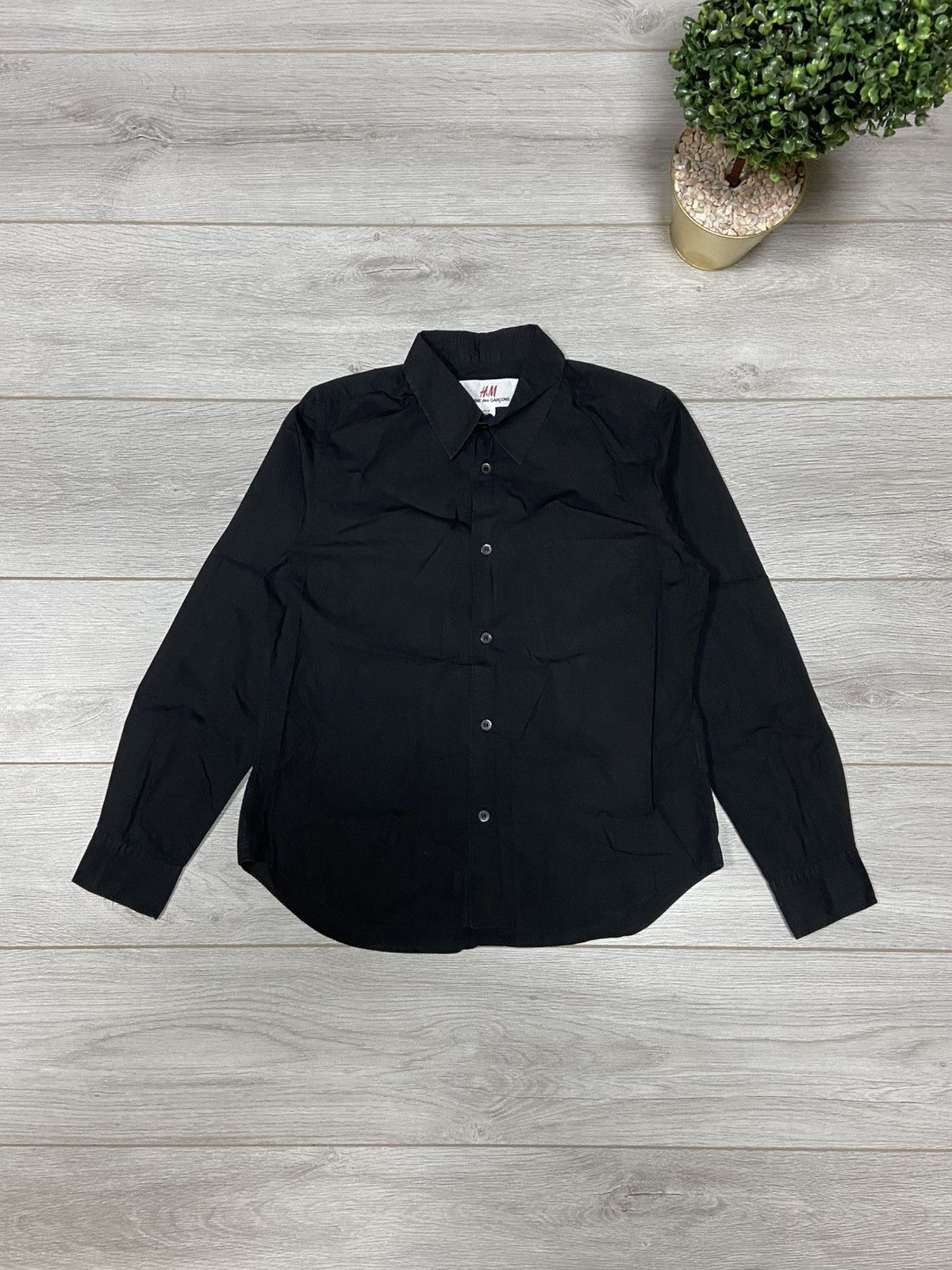 Comme des Garcons × H&M CDG x H&M Comme Des Garcons shirt buttons up Size M / US 6-8 / IT 42-44 - 1 Thumbnail
